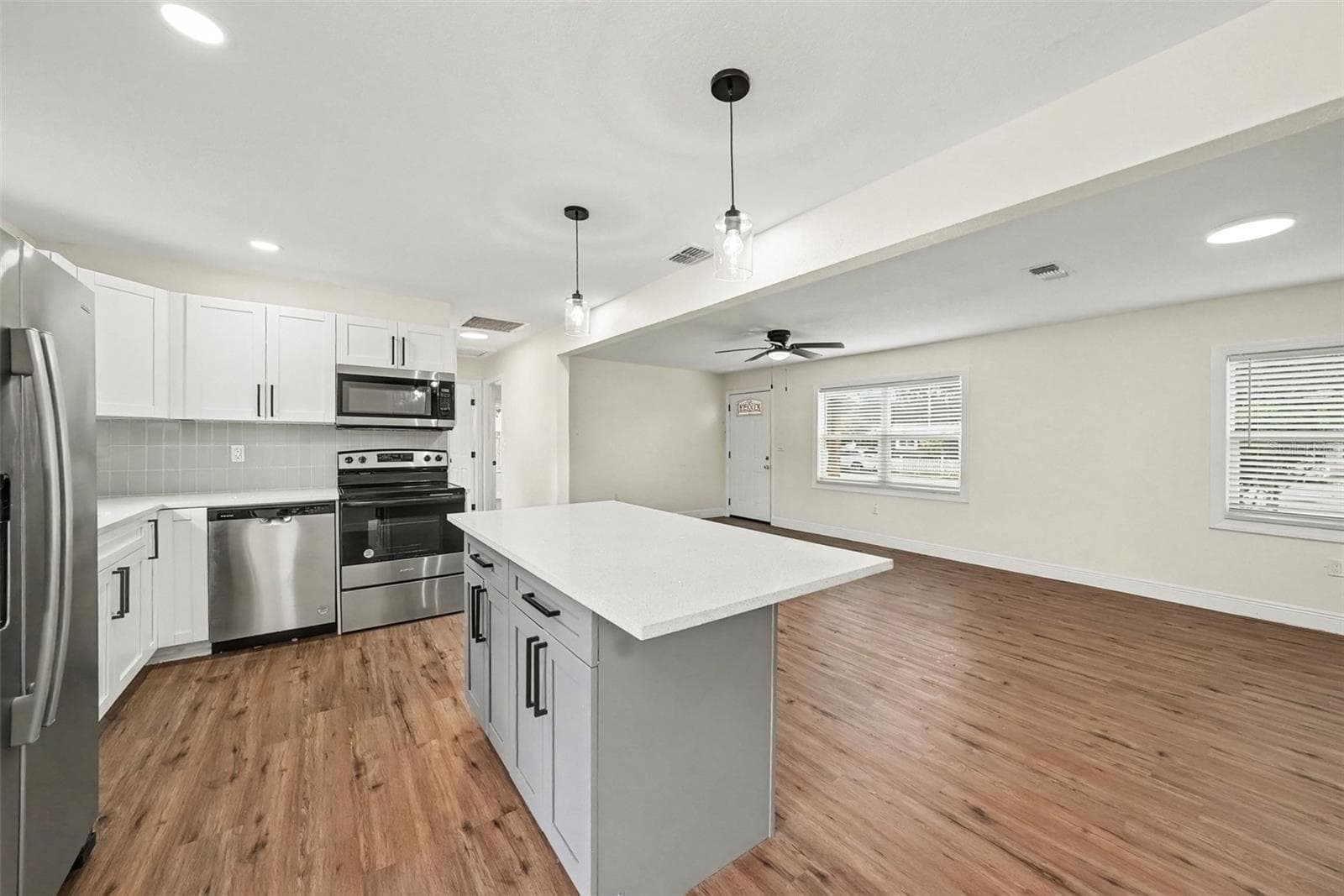 Single Family Residence at 6711 S GABRIELLE ST, TAMPA, photo 26 of 41