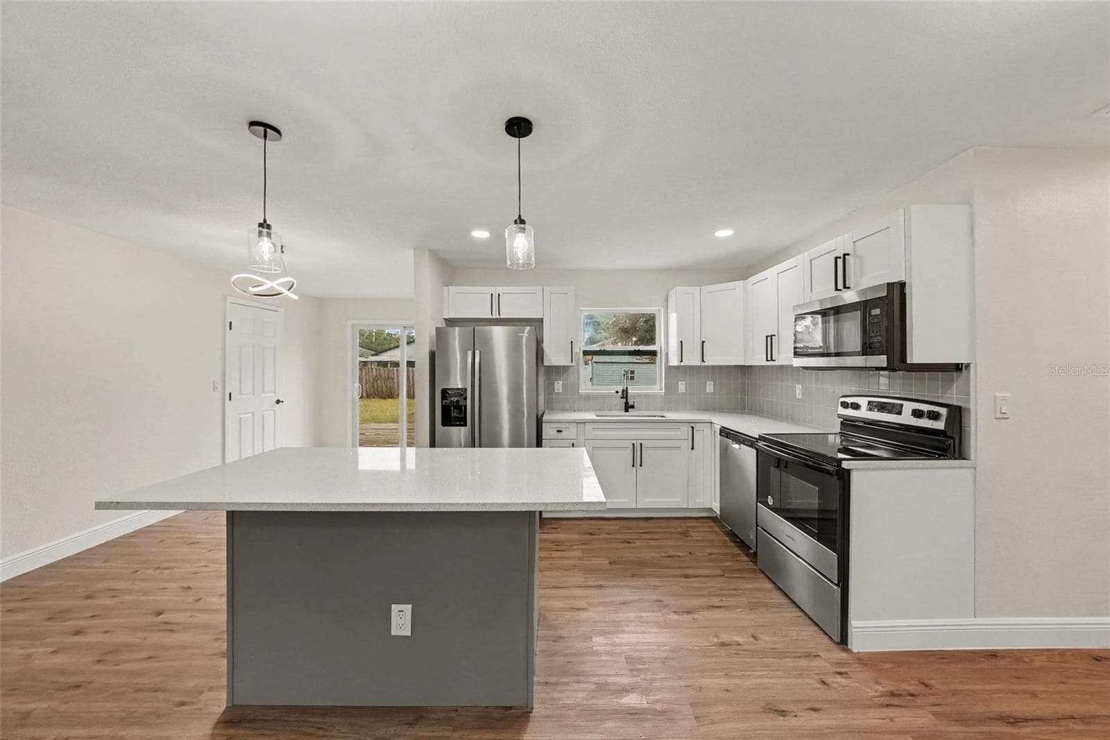 Single Family Residence at 6711 S GABRIELLE ST, TAMPA, photo 28 of 41