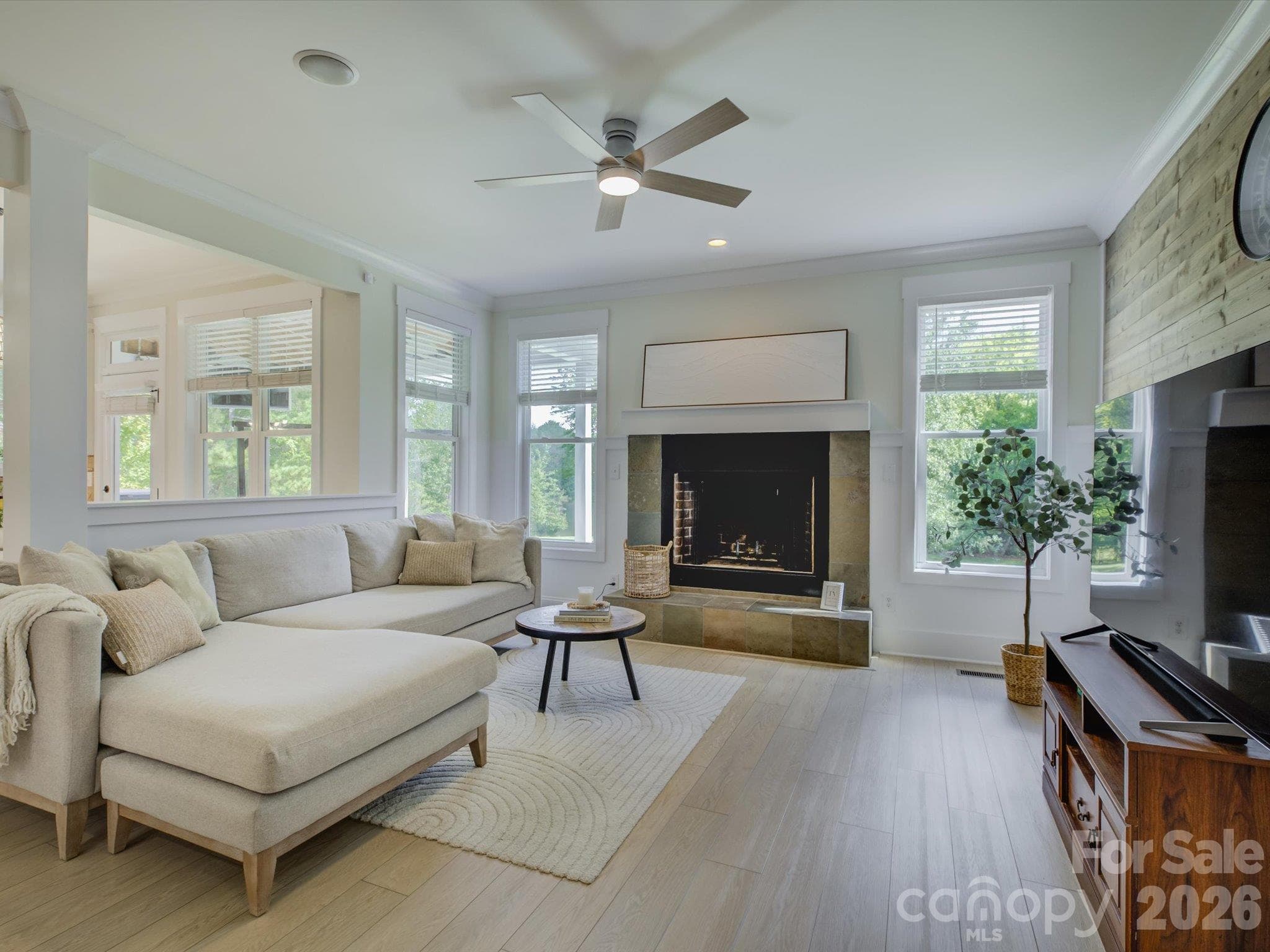 Single Family Residence at 188 Carolina Crossing Drive, York, photo 13 of 48