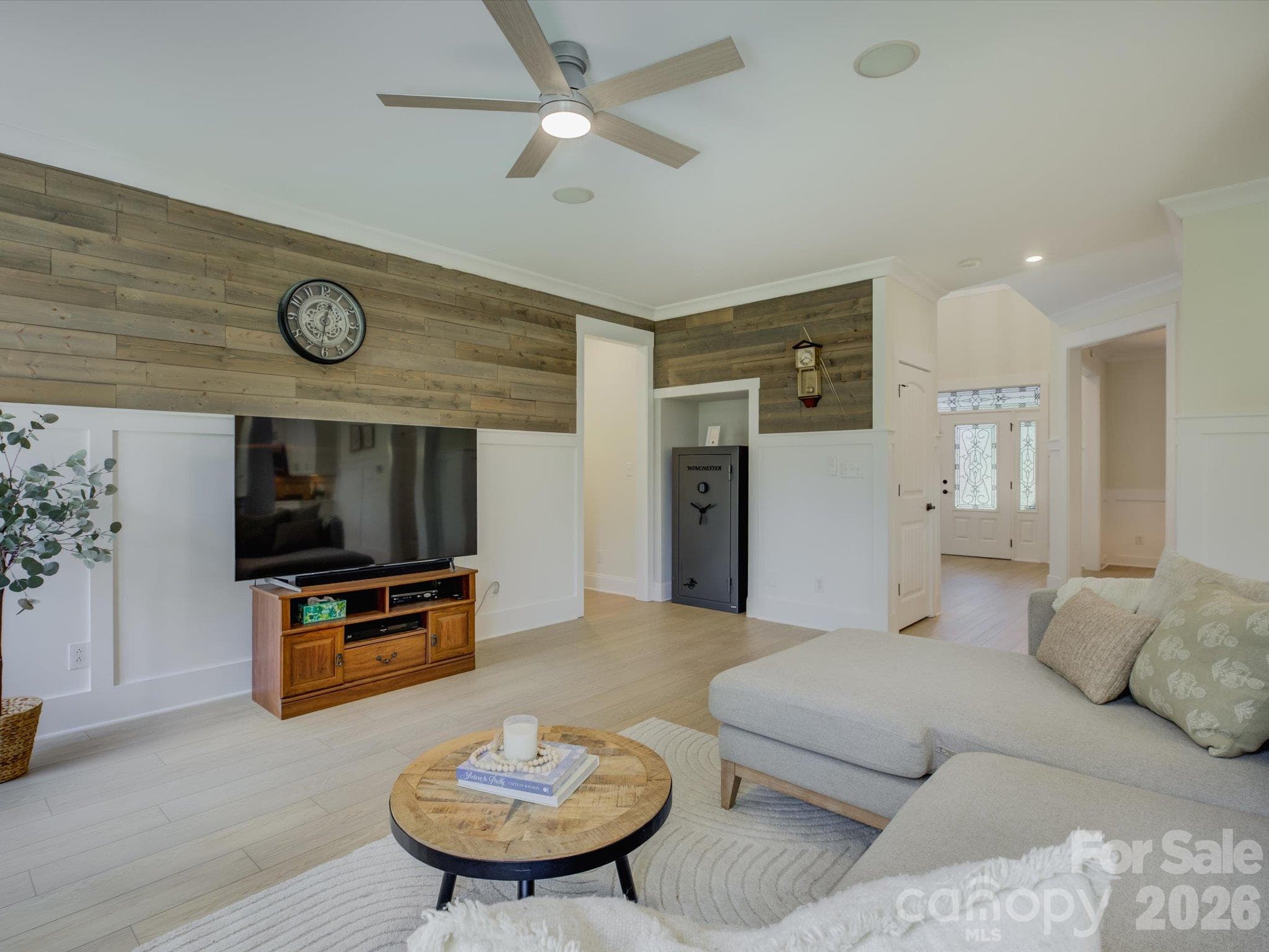 Single Family Residence at 188 Carolina Crossing Drive, York, photo 14 of 48