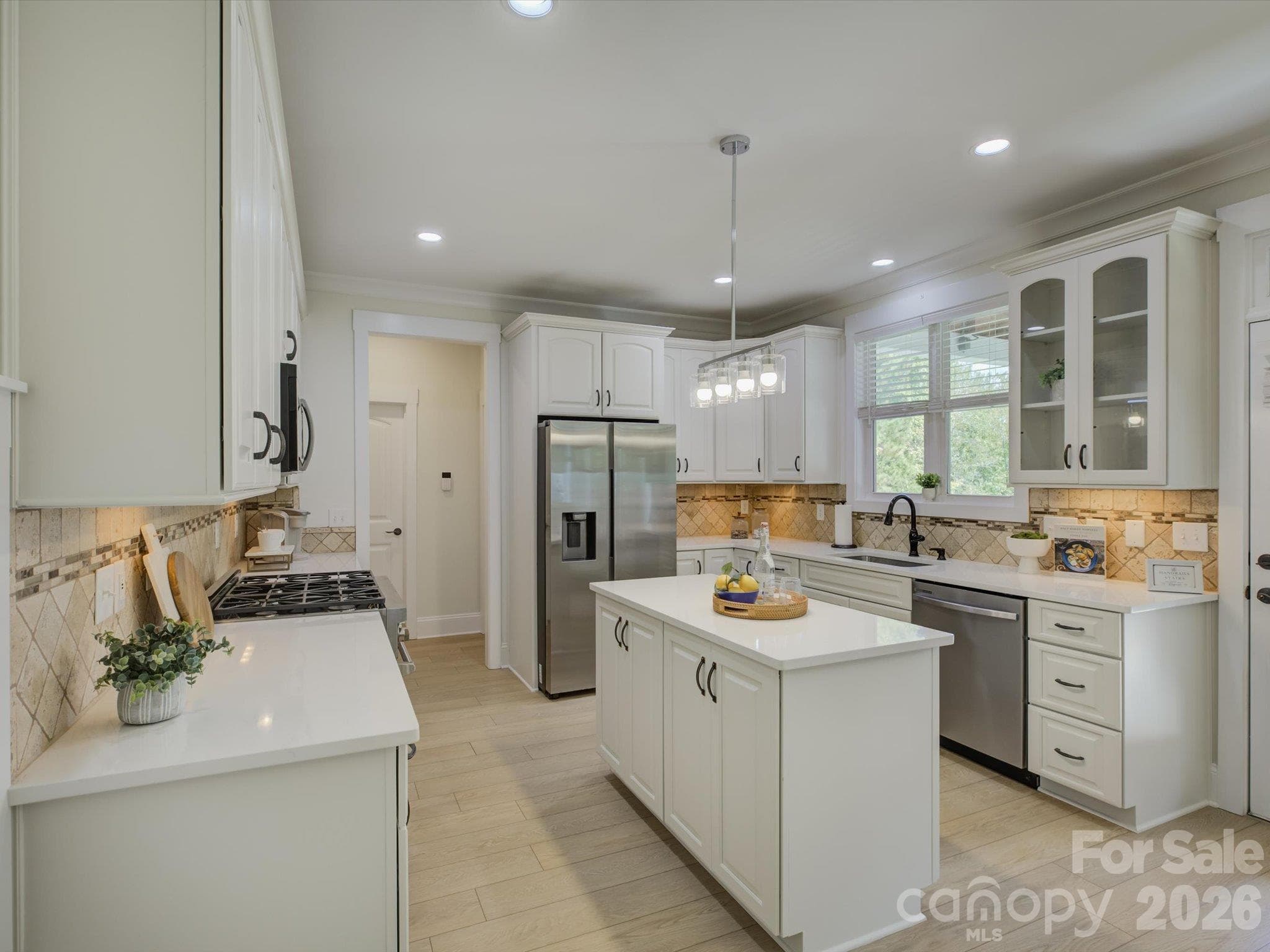 Single Family Residence at 188 Carolina Crossing Drive, York, photo 16 of 48