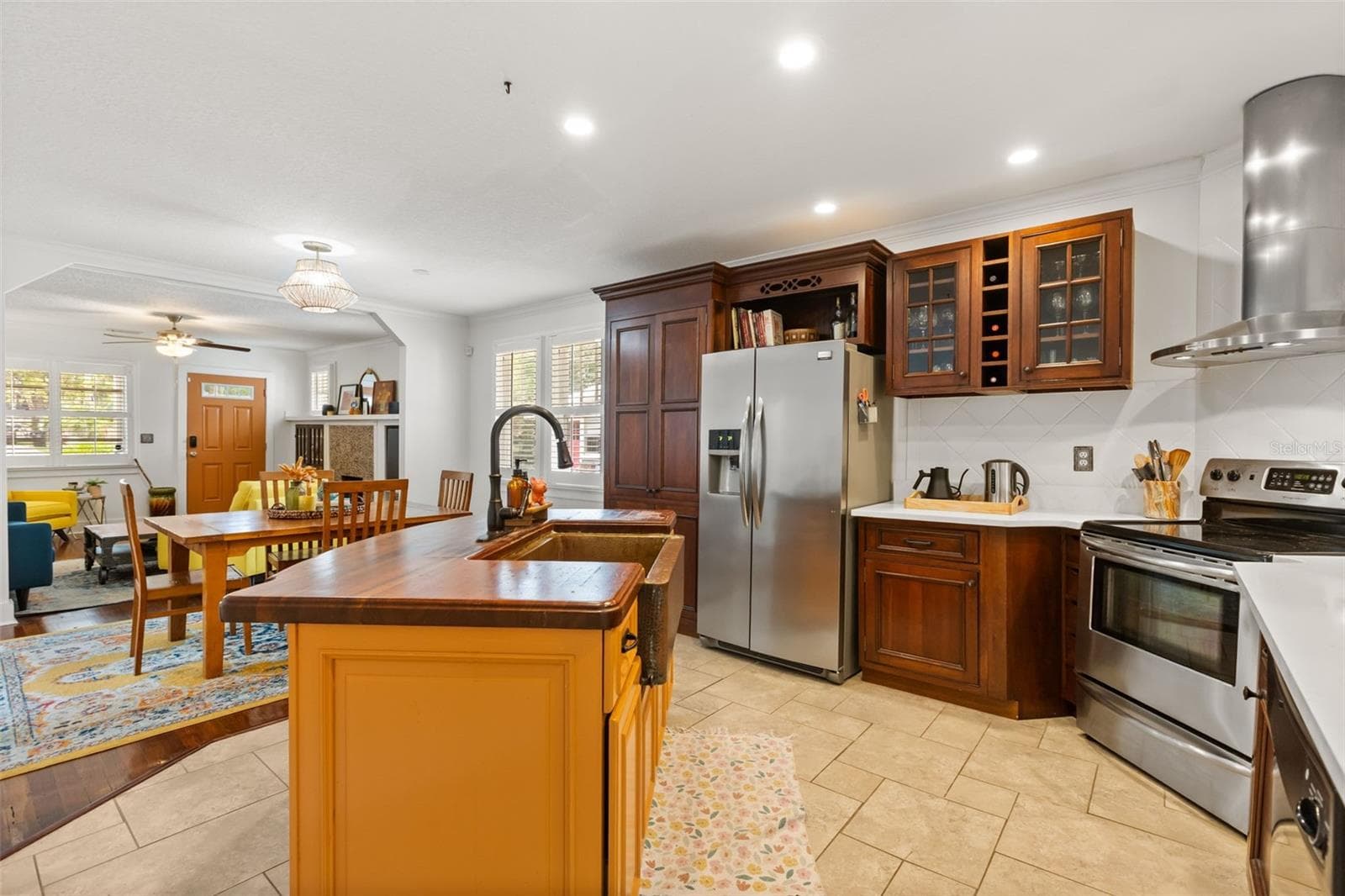 Gourmet Kitchen - 1217 NOBLE PL, ORLANDO