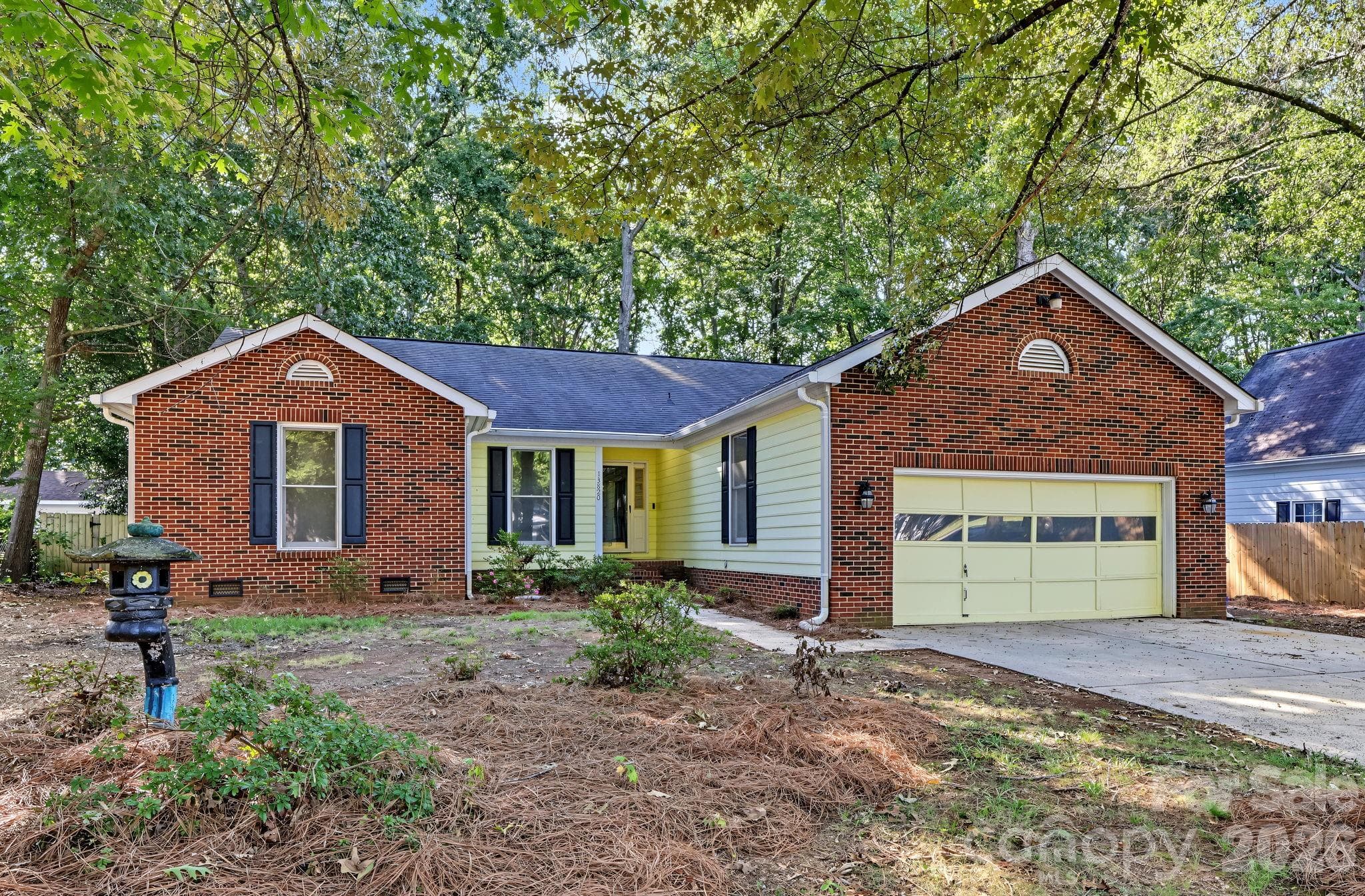 13820 Portpatrick Lane