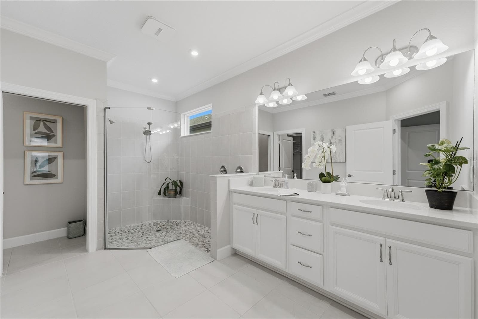 Master Bath, tall double vanities and walk-in shower - 1334 ZEEK RIDGE ST, CLERMONT