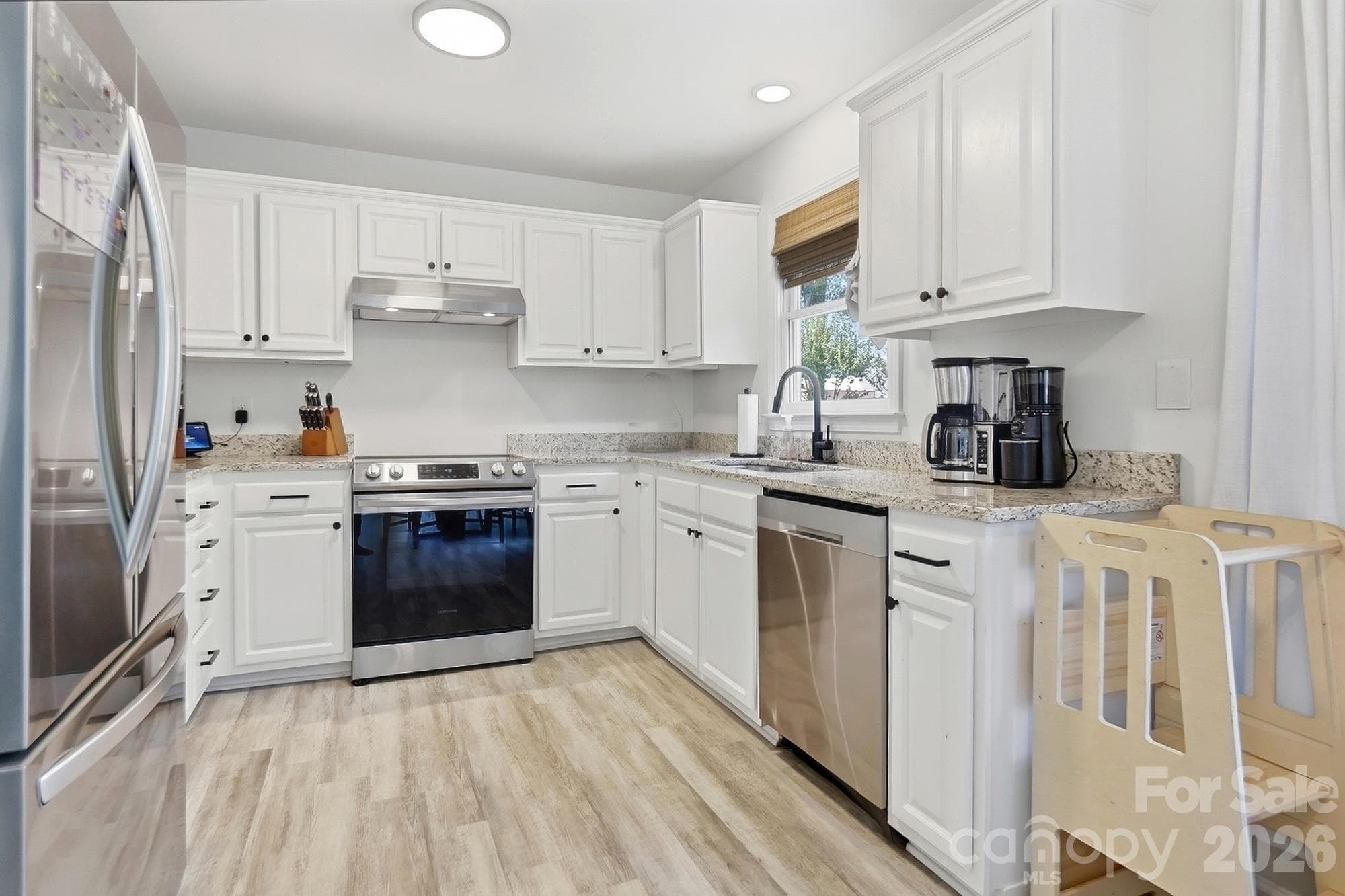 Single Family Residence at 127 Sea Island Boulevard, Fort Mill, photo 5 of 39