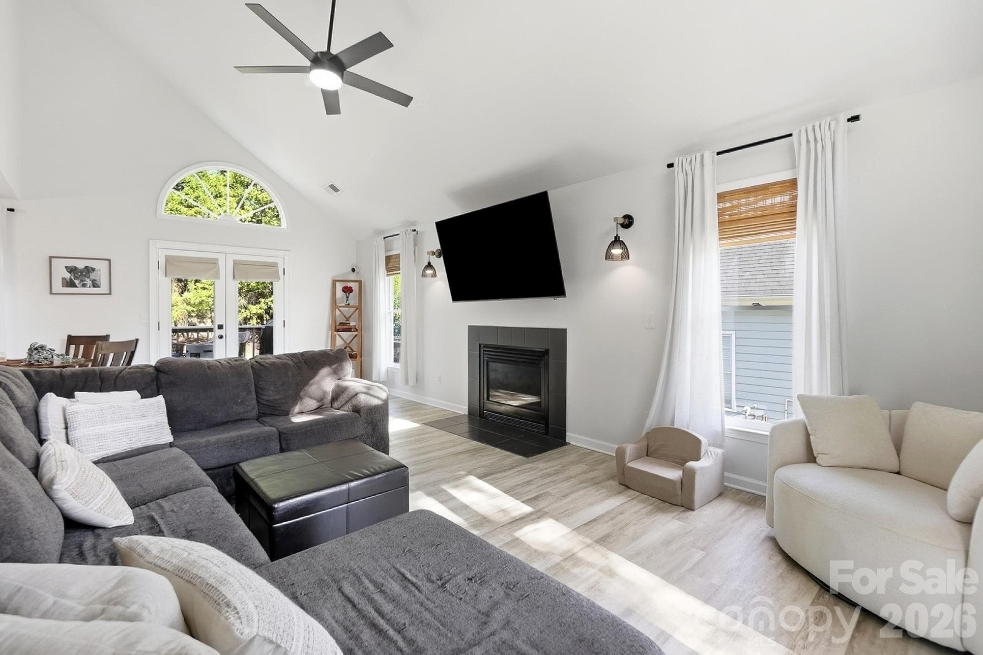 Single Family Residence at 127 Sea Island Boulevard, Fort Mill, photo 6 of 39