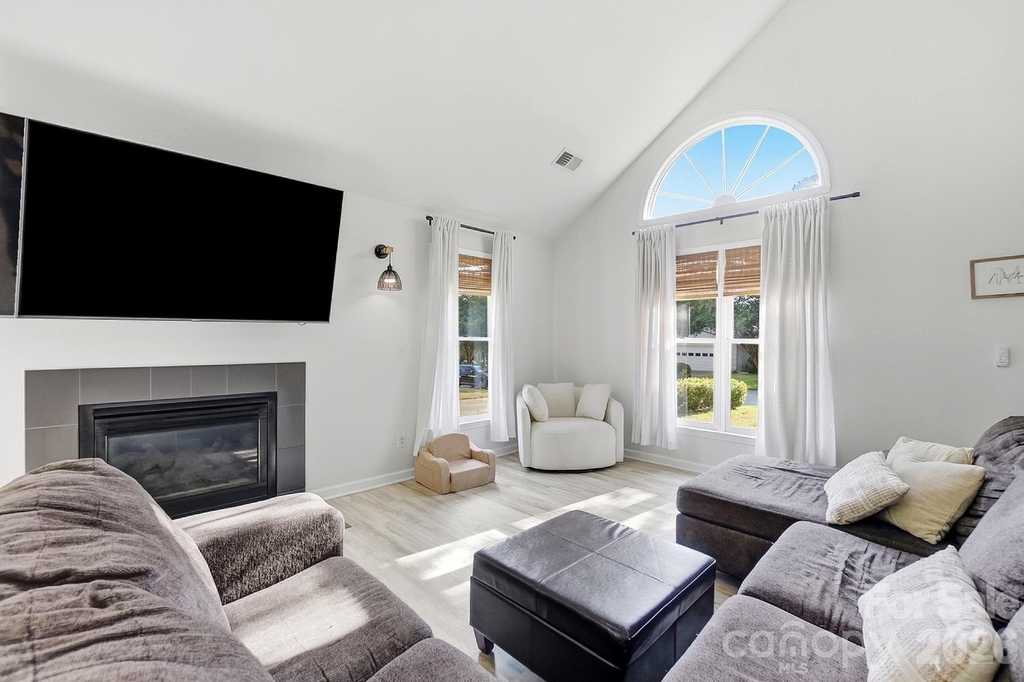 Single Family Residence at 127 Sea Island Boulevard, Fort Mill, photo 10 of 39