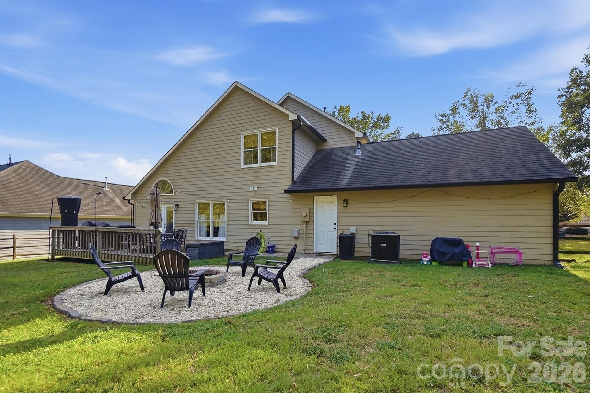 Single Family Residence at 127 Sea Island Boulevard, Fort Mill, photo 36 of 39