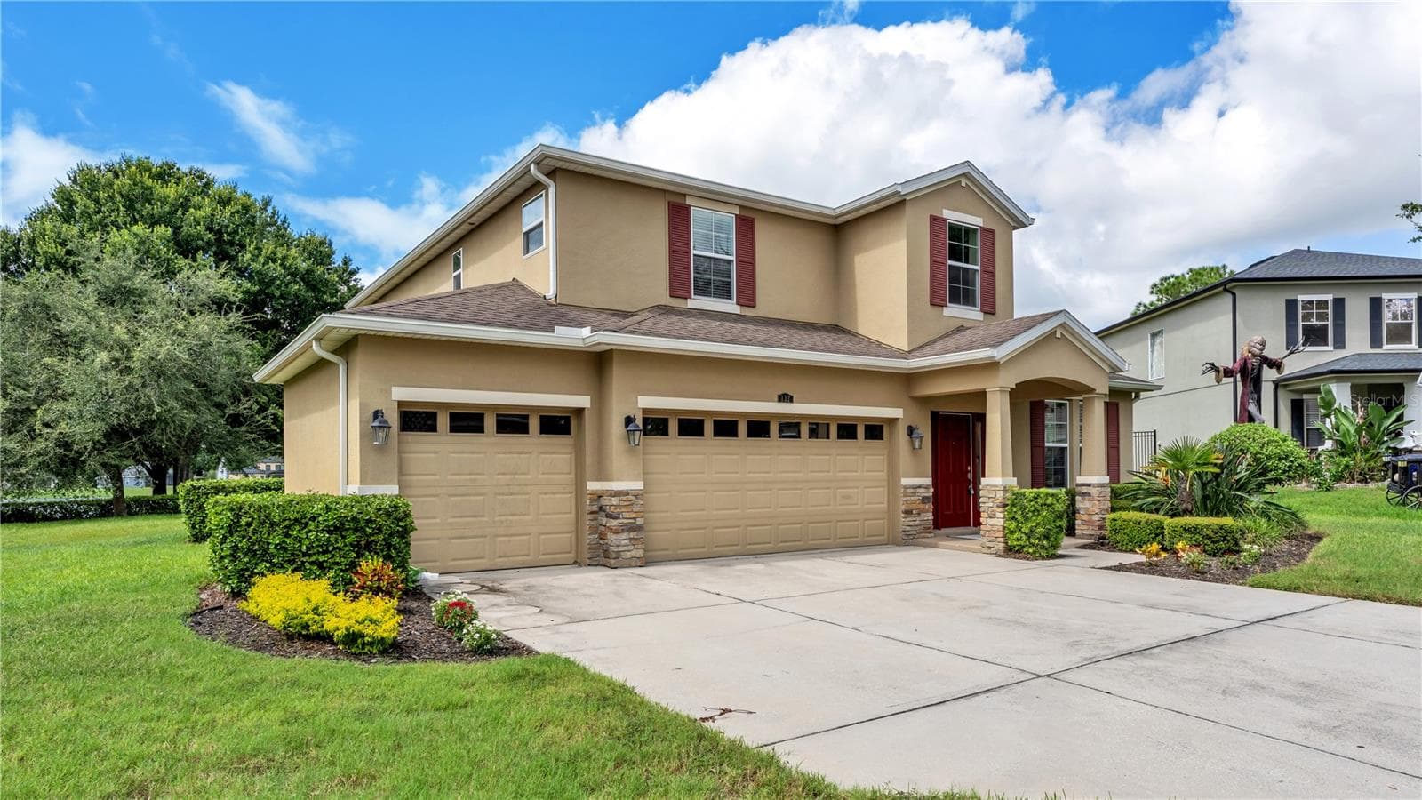 Single Family Residence at 132 MAGNETA LOOP, AUBURNDALE, photo 2 of 49