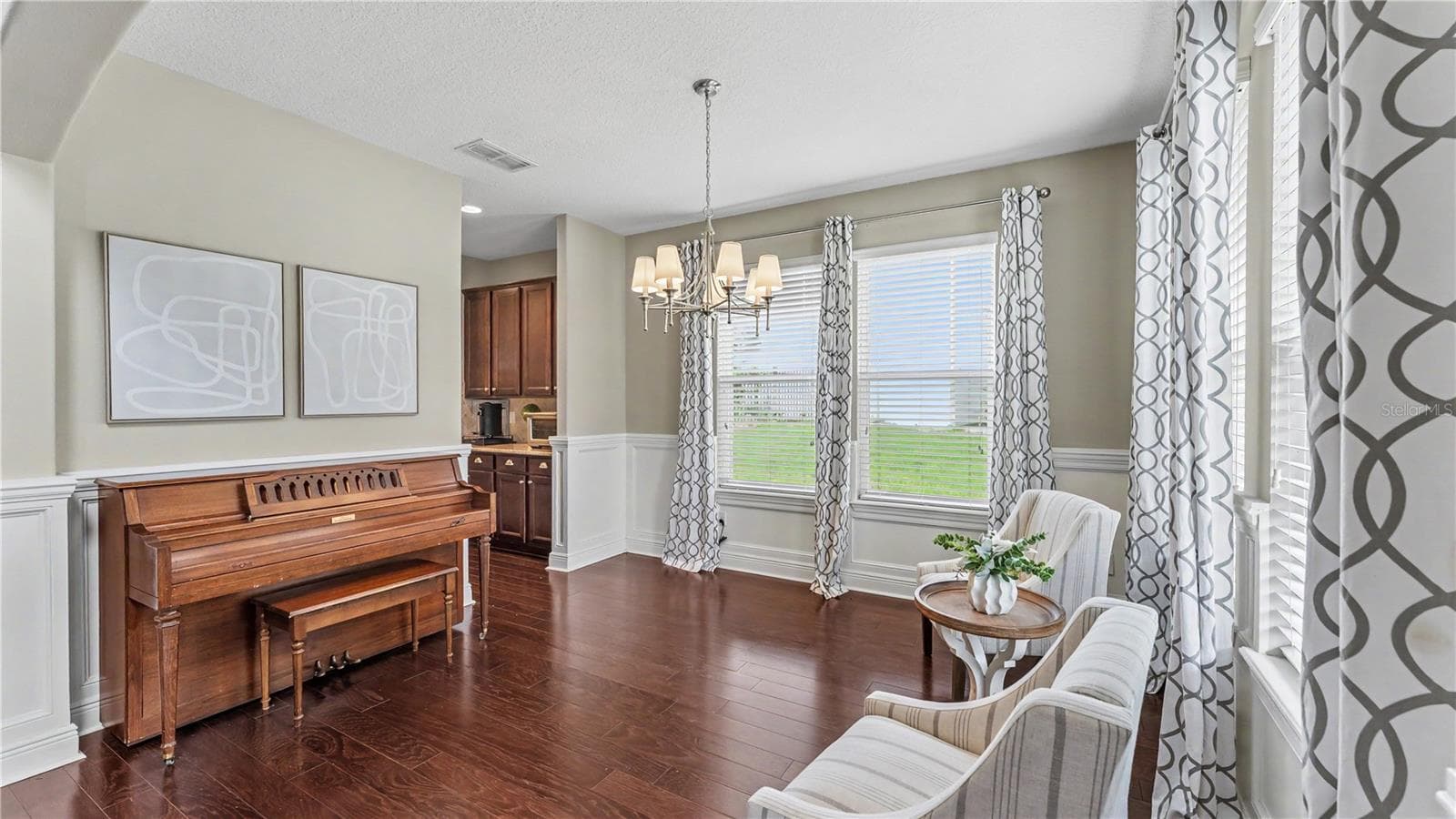 Single Family Residence at 132 MAGNETA LOOP, AUBURNDALE, photo 5 of 49