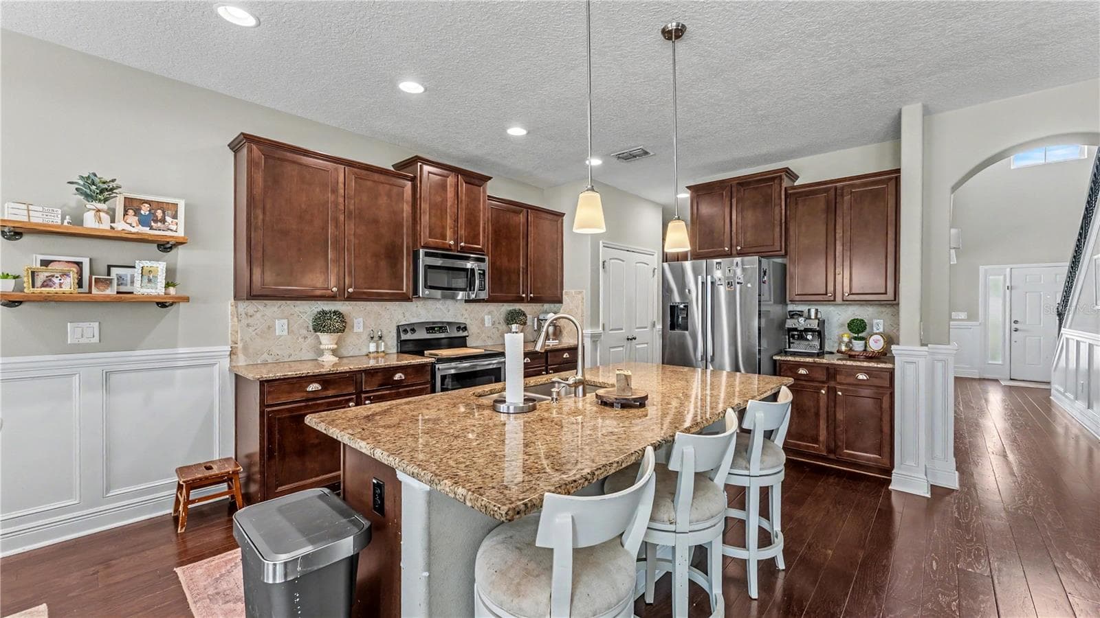 Single Family Residence at 132 MAGNETA LOOP, AUBURNDALE, photo 10 of 49