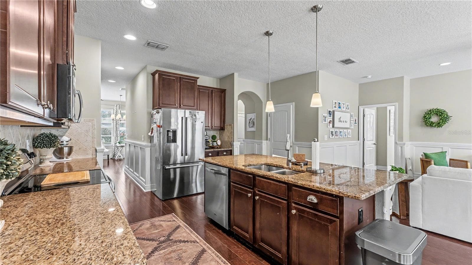 Single Family Residence at 132 MAGNETA LOOP, AUBURNDALE, photo 12 of 49