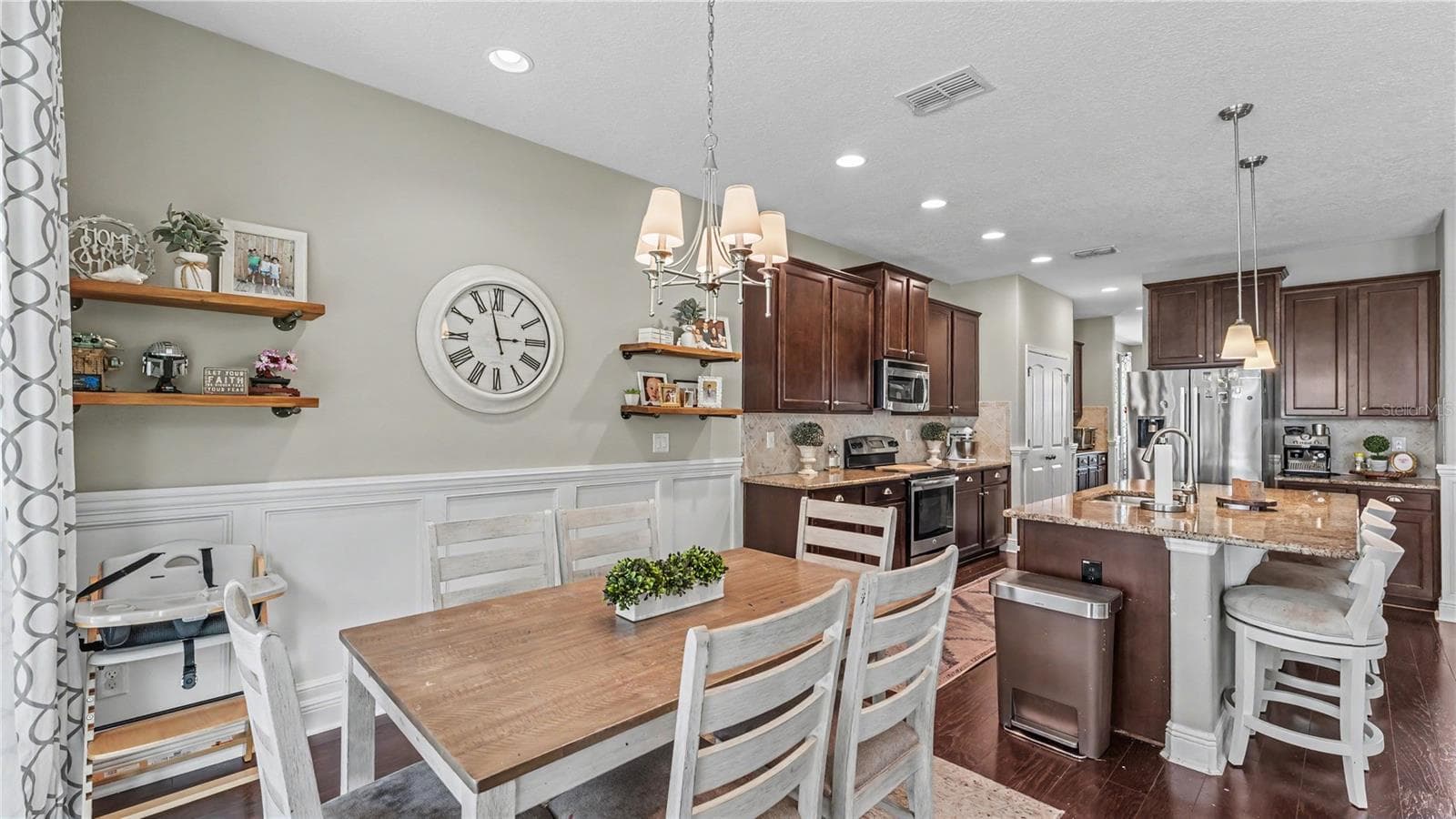 Single Family Residence at 132 MAGNETA LOOP, AUBURNDALE, photo 15 of 49