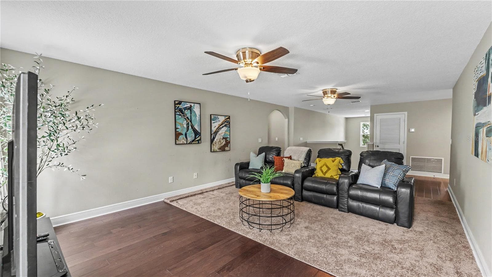 Single Family Residence at 132 MAGNETA LOOP, AUBURNDALE, photo 25 of 49