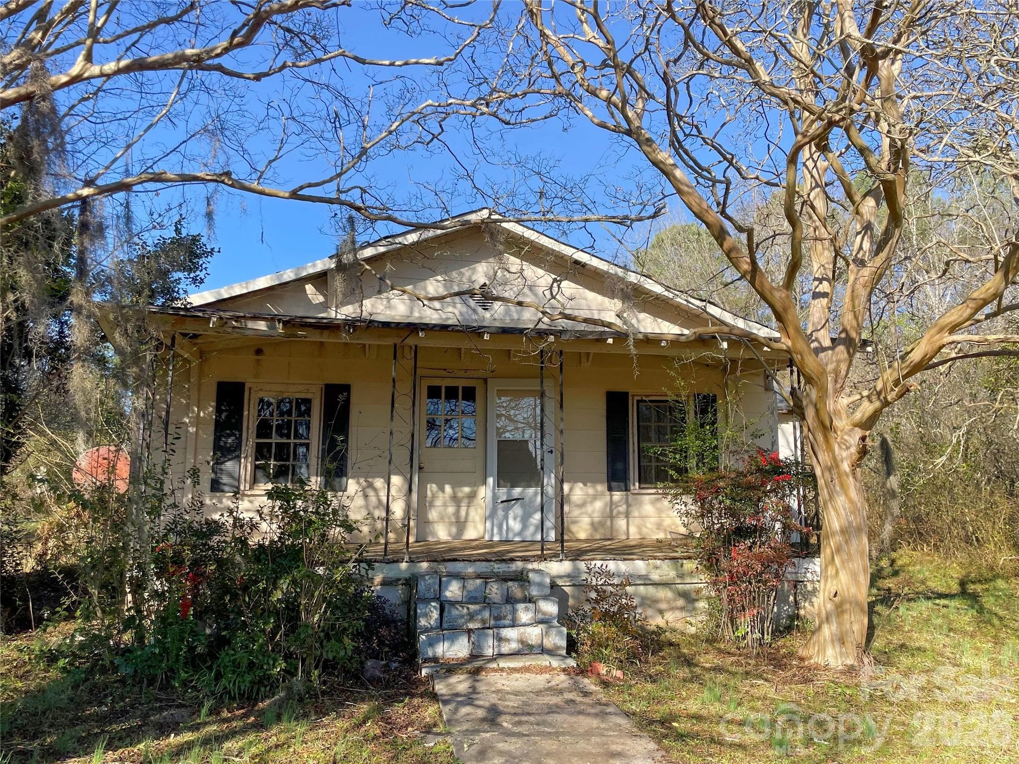 Single Family Residence at 32 Tell Davidson Road, Chesterfield, photo 5 of 25
