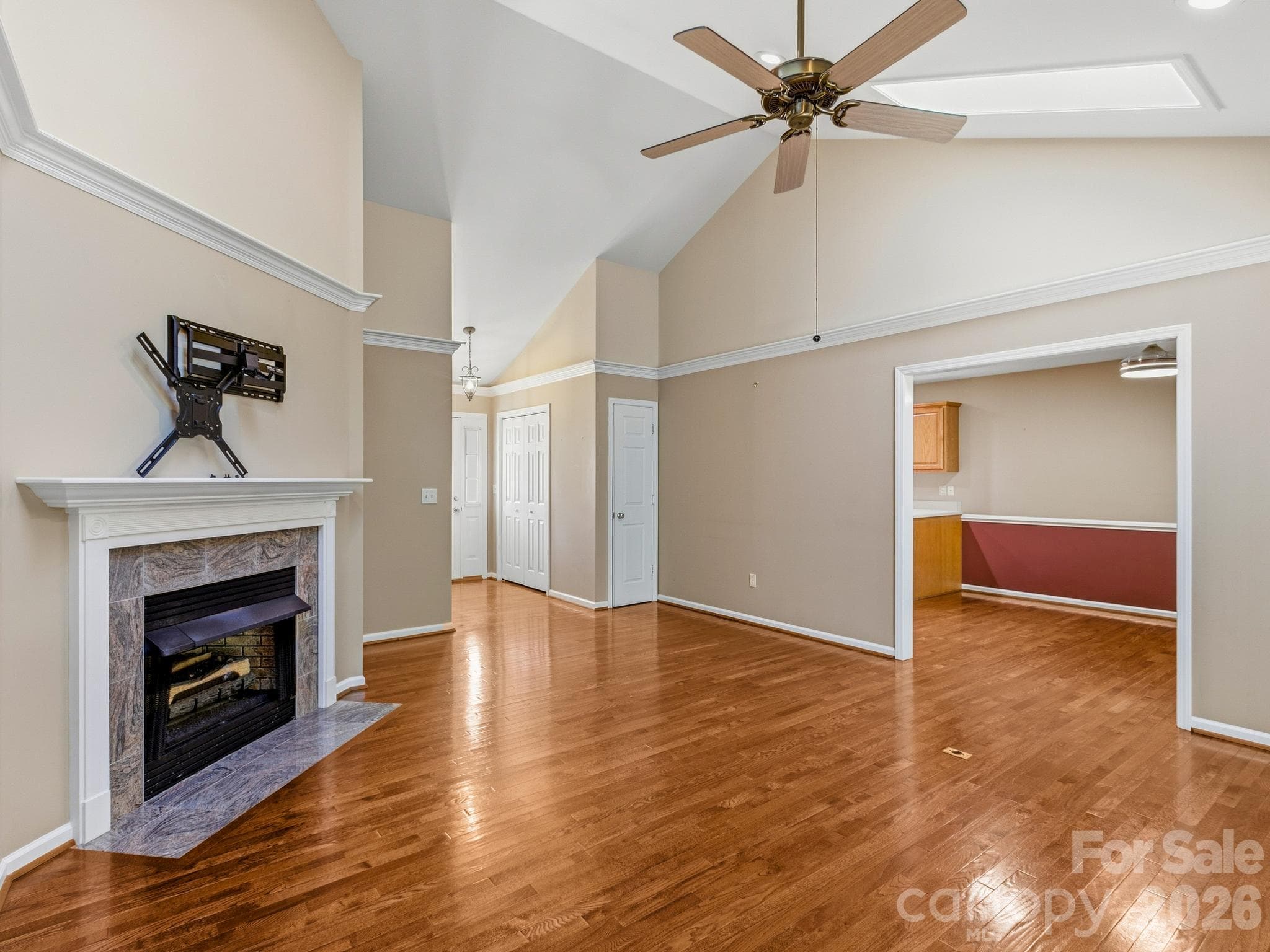 Townhouse at 286 Charlestown Drive, Hendersonville, photo 8 of 30
