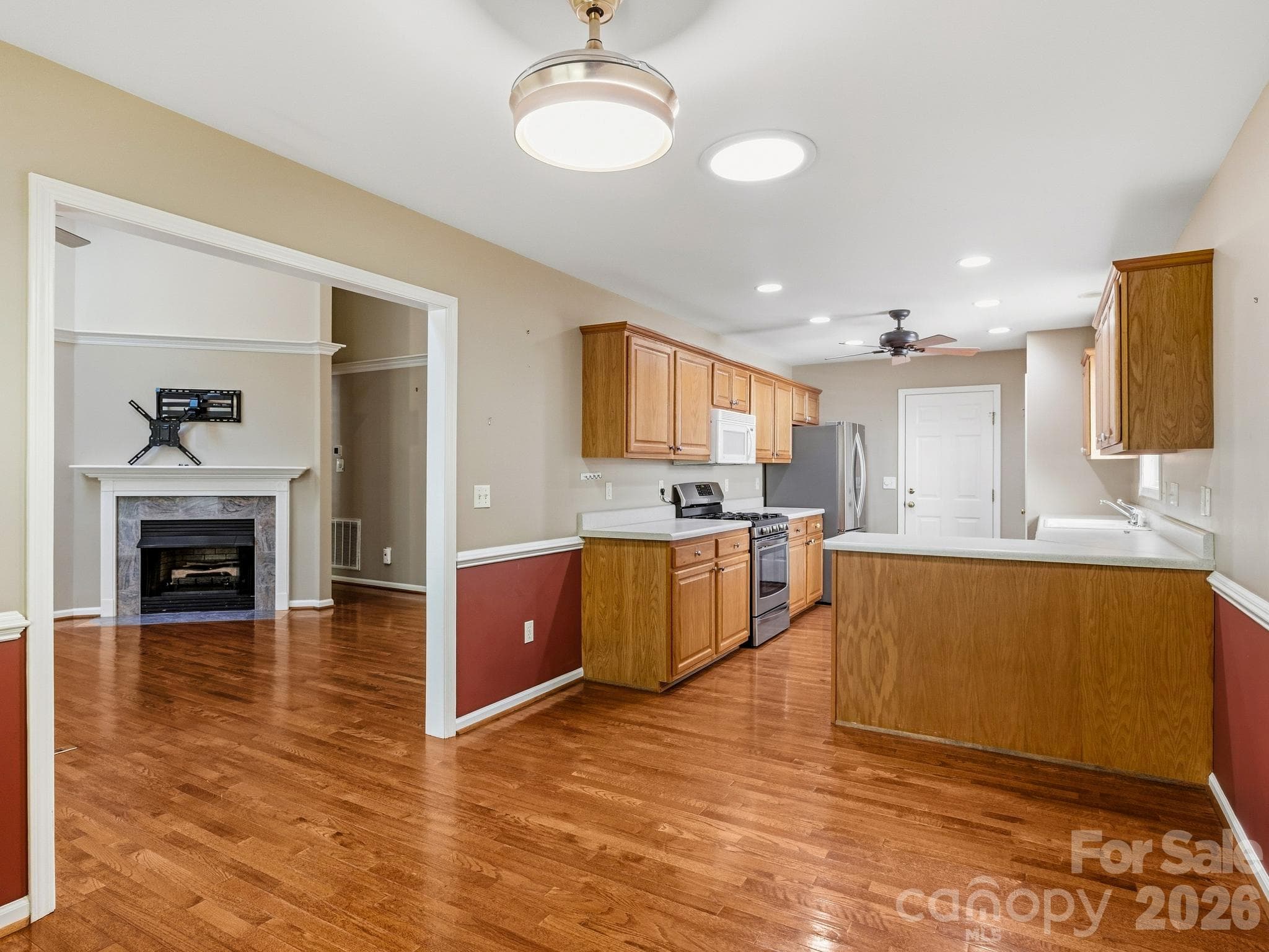 Townhouse at 286 Charlestown Drive, Hendersonville, photo 11 of 30