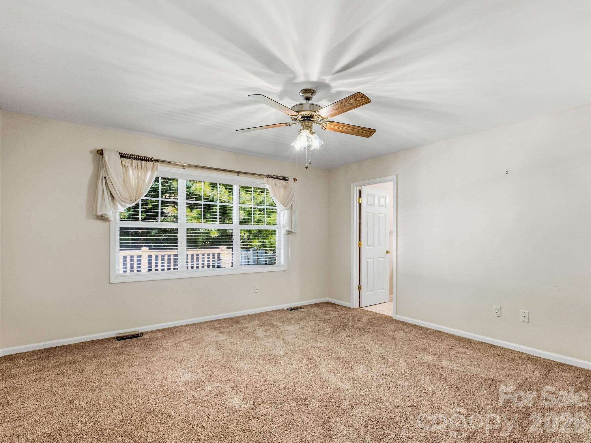 Townhouse at 286 Charlestown Drive, Hendersonville, photo 16 of 30