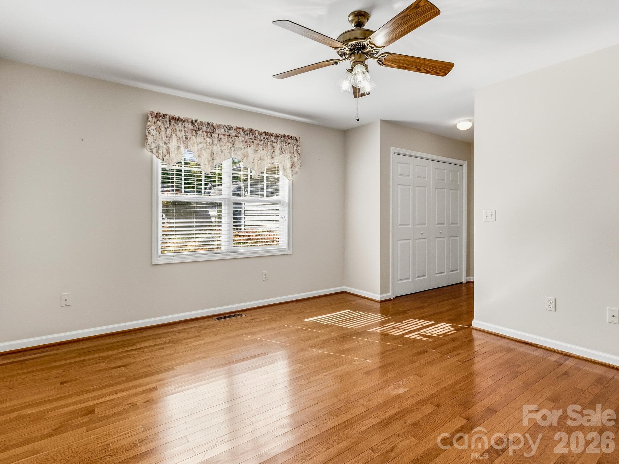 Townhouse at 286 Charlestown Drive, Hendersonville, photo 21 of 30