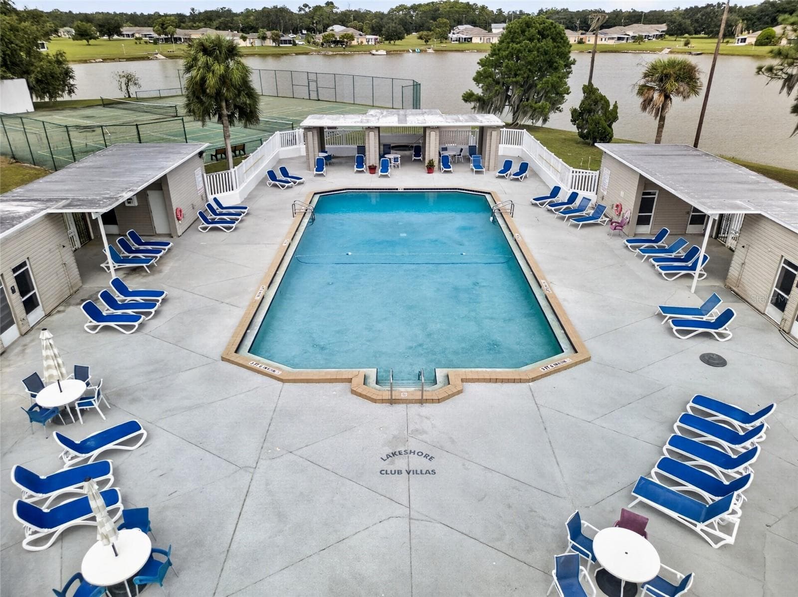 Community pool - 4409 CLUB CIR, LAKE WALES