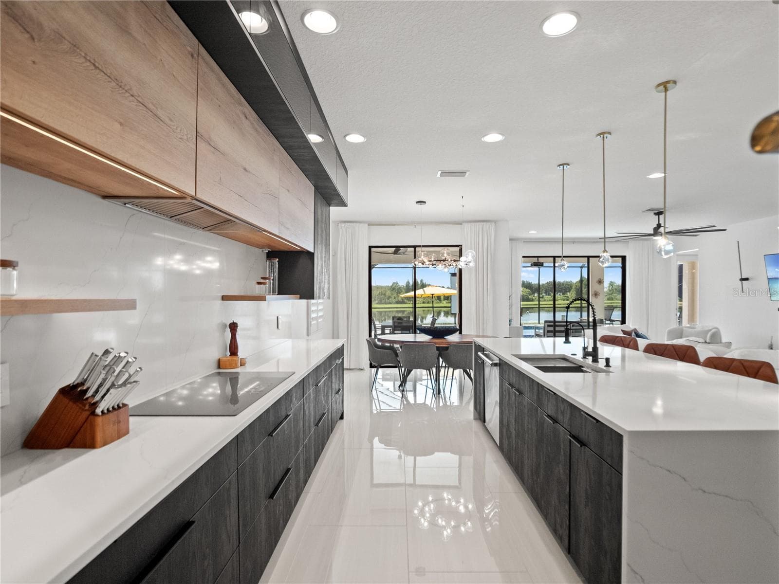 Single Family Residence at 31512 COLADA DRIFT WAY, WESLEY CHAPEL, photo 14 of 92