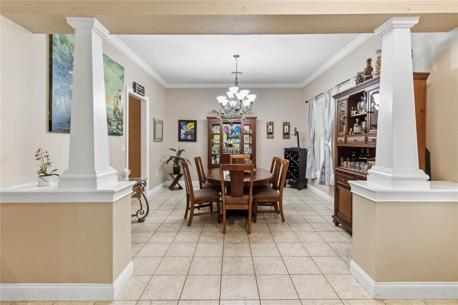 Single Family Residence at 7007 FIVE OAKS DR, HARMONY, photo 7 of 44