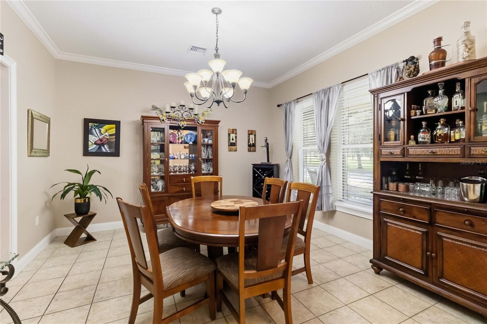 Single Family Residence at 7007 FIVE OAKS DR, HARMONY, photo 8 of 44