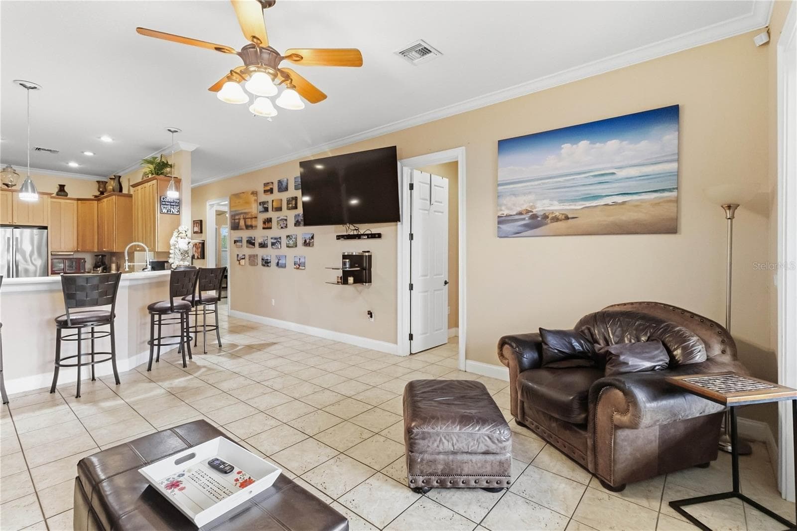Single Family Residence at 7007 FIVE OAKS DR, HARMONY, photo 13 of 44