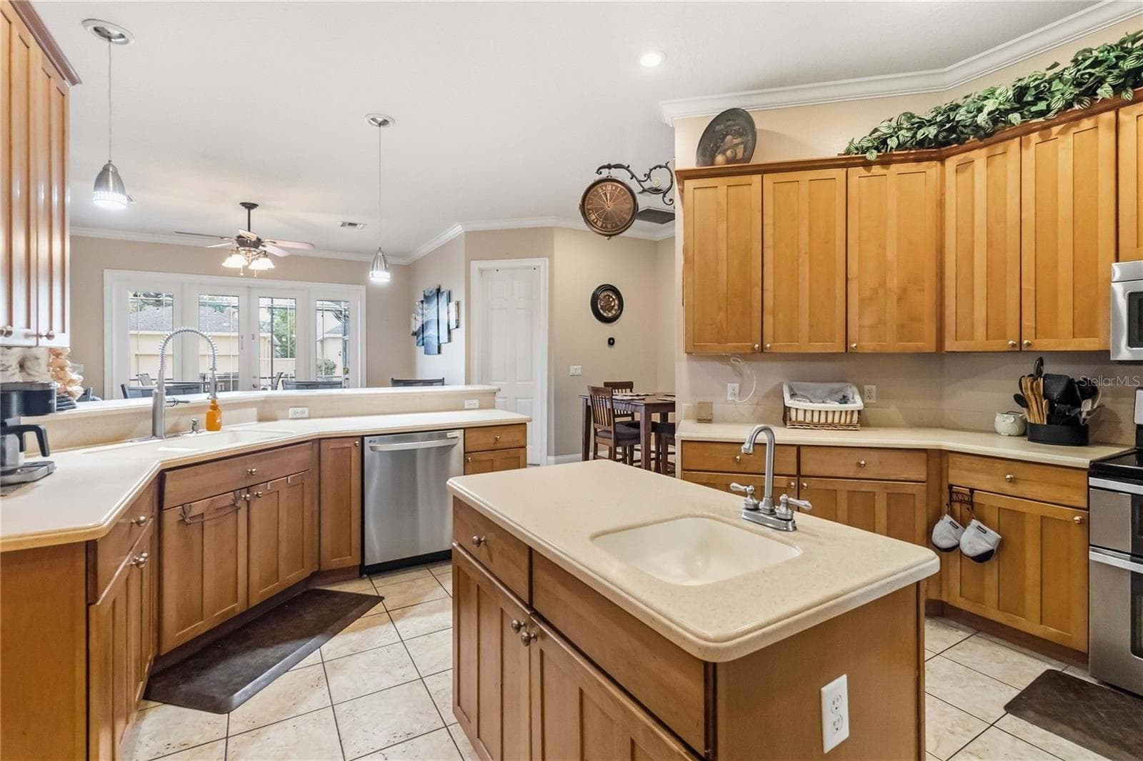 Single Family Residence at 7007 FIVE OAKS DR, HARMONY, photo 18 of 44