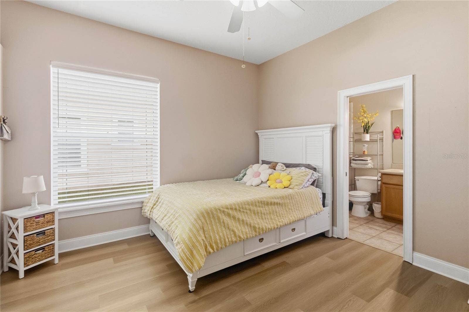 Single Family Residence at 7007 FIVE OAKS DR, HARMONY, photo 31 of 44
