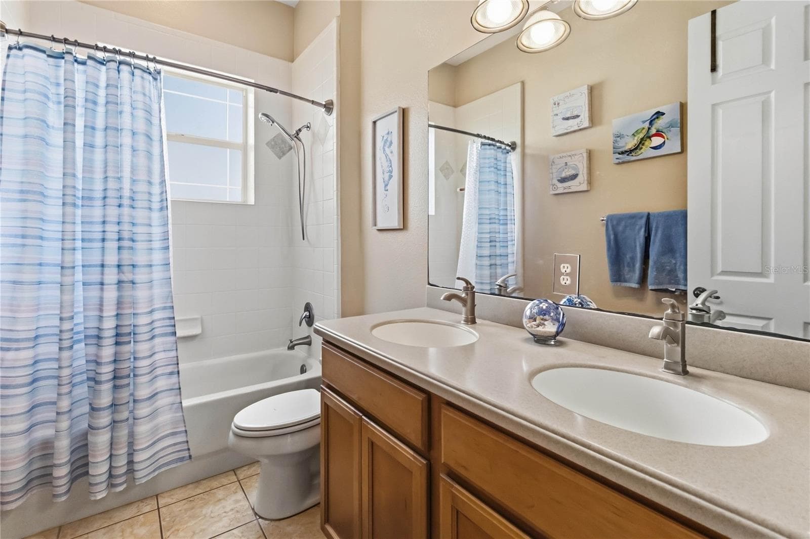 Single Family Residence at 7007 FIVE OAKS DR, HARMONY, photo 37 of 44