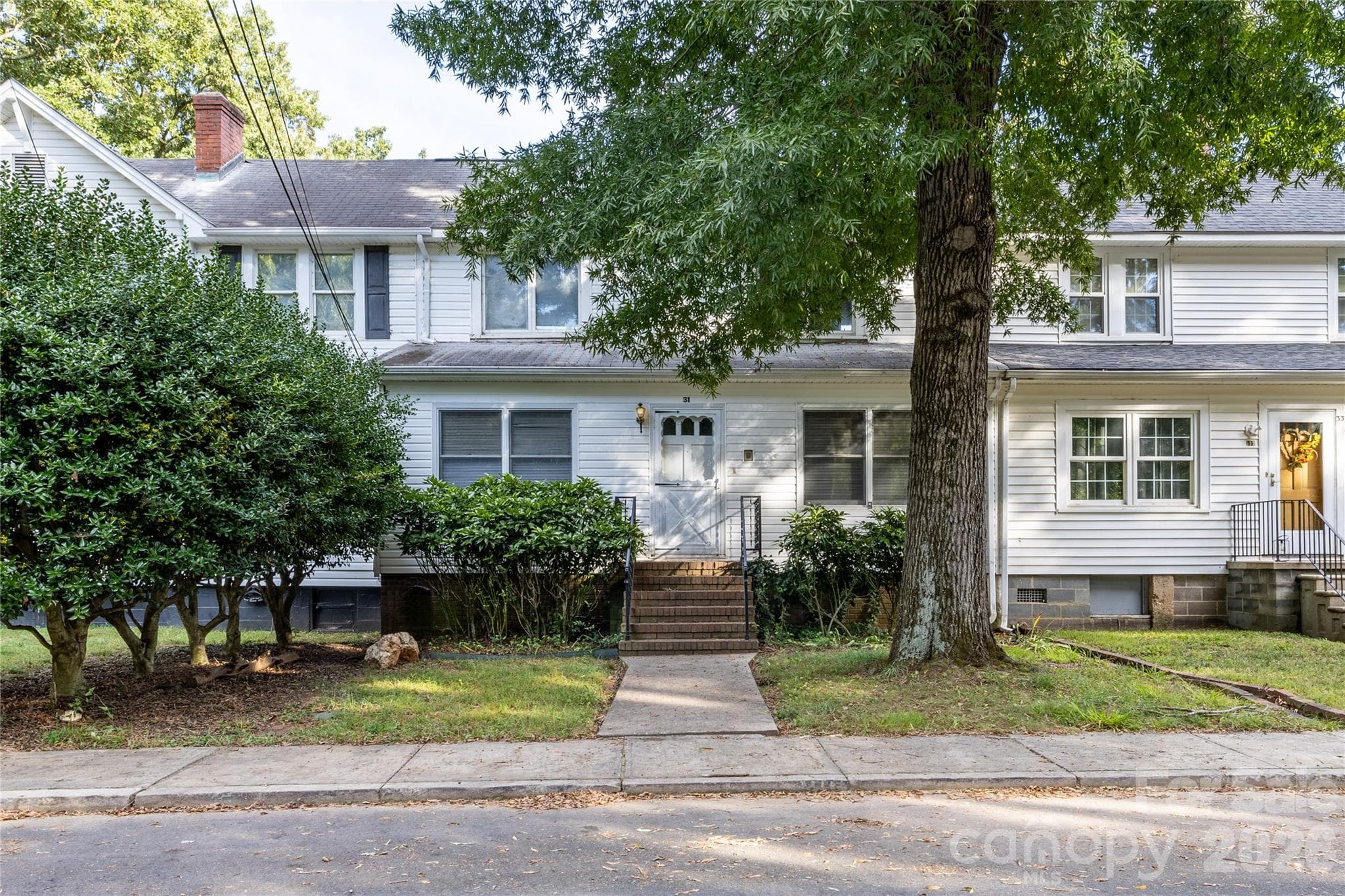 31 Maple Street