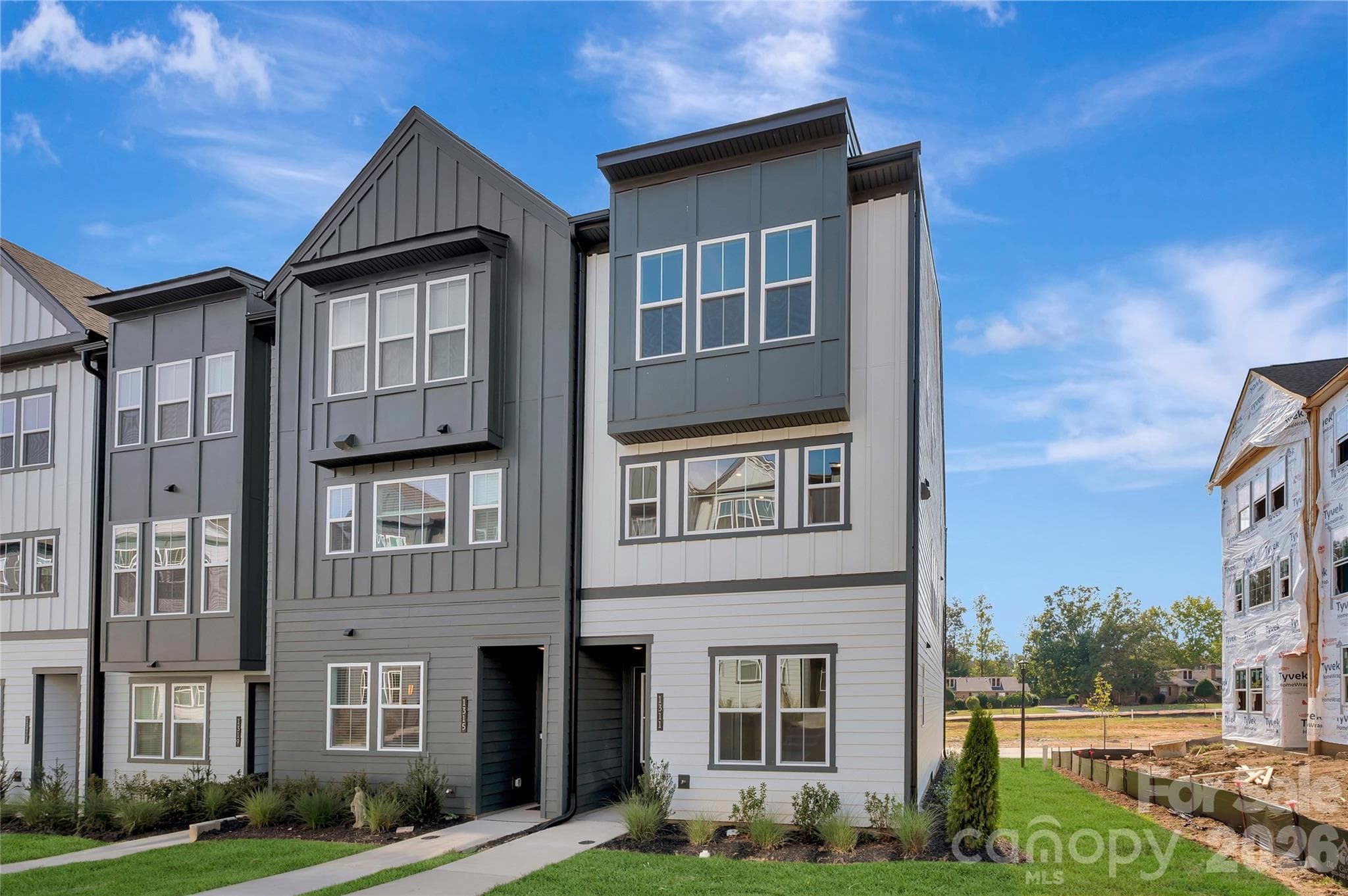 End unit townhome in Charlotte, NC - Charlotte