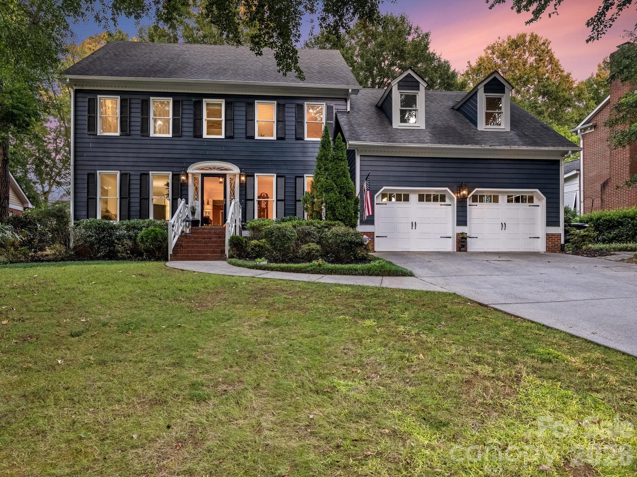 Single Family Residence at 9301 Hanover South Trail, Charlotte, photo 38 of 39