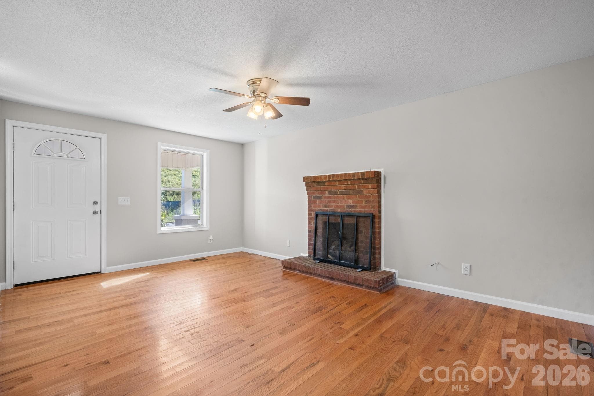 Single Family Residence at 934 Fairview Drive SW, Lenoir, photo 3 of 23