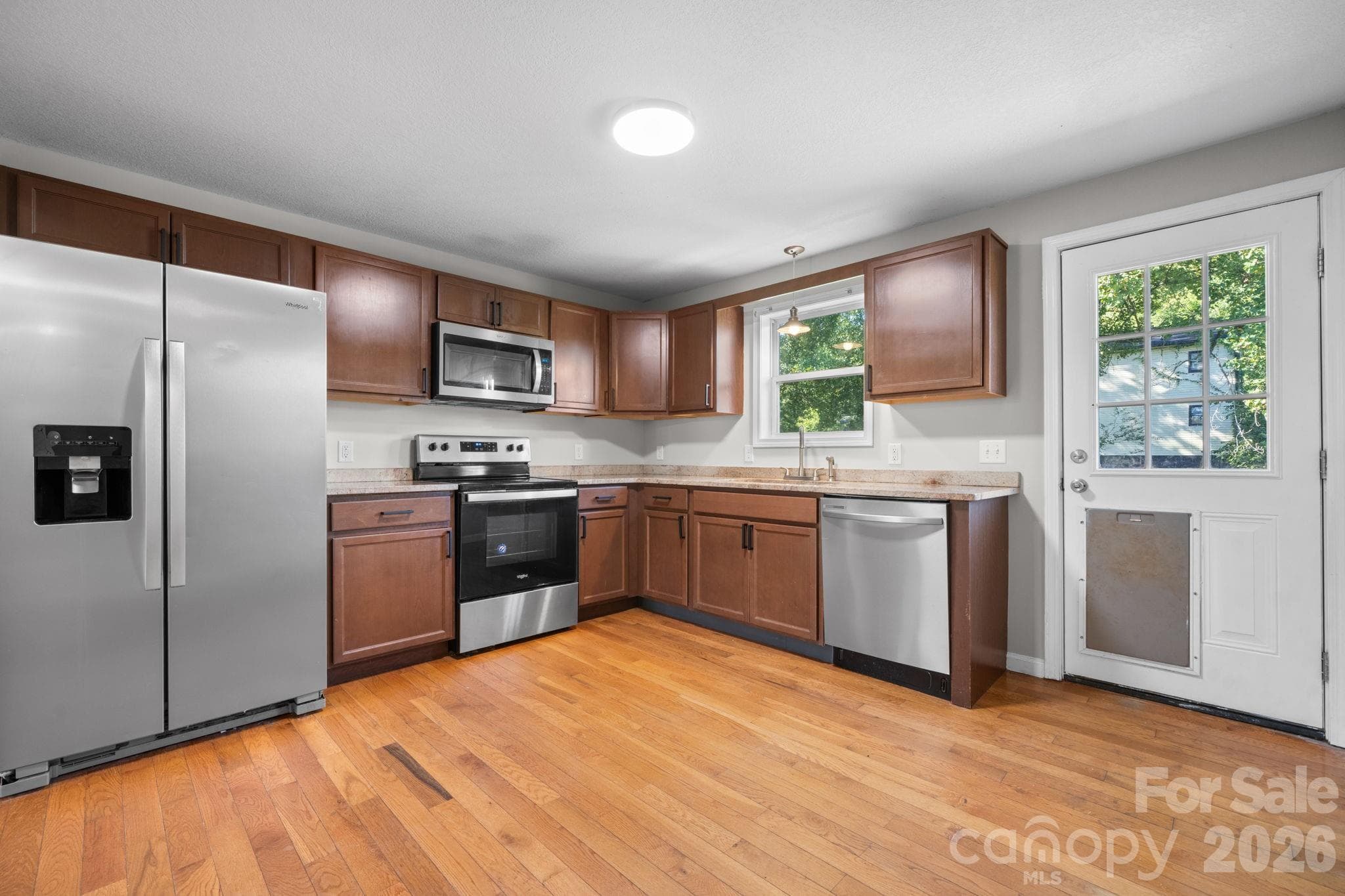 Single Family Residence at 934 Fairview Drive SW, Lenoir, photo 6 of 23