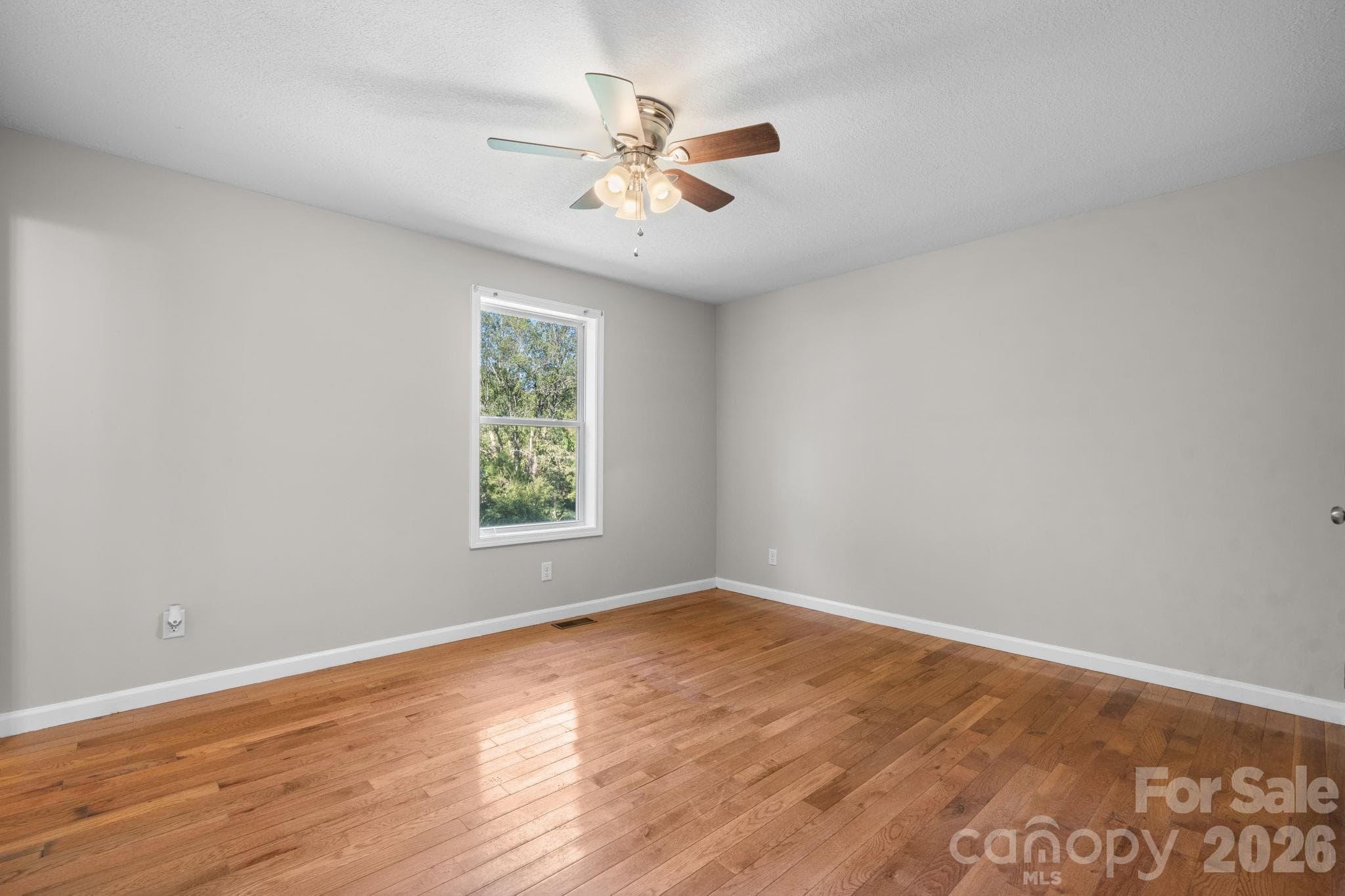 Single Family Residence at 934 Fairview Drive SW, Lenoir, photo 9 of 23