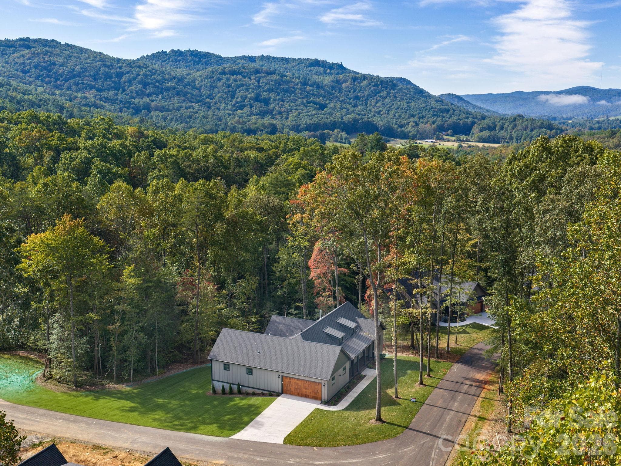 Single Family Residence at 20 Nature Walk Lane, Hendersonville, photo 7 of 48