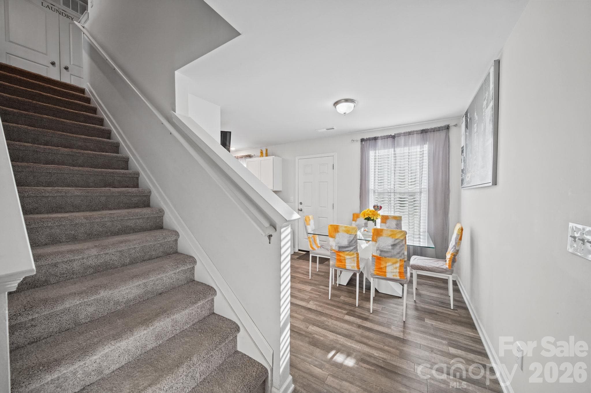 Single Family Residence at 723 Quail Lane, Lexington, photo 5 of 14