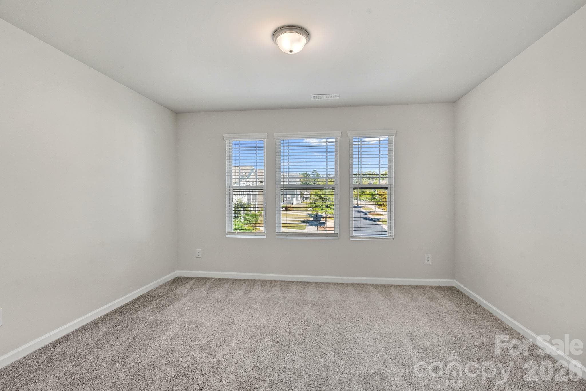 Townhouse at 18048 Pear Hawthorne Drive, Huntersville, photo 19 of 30