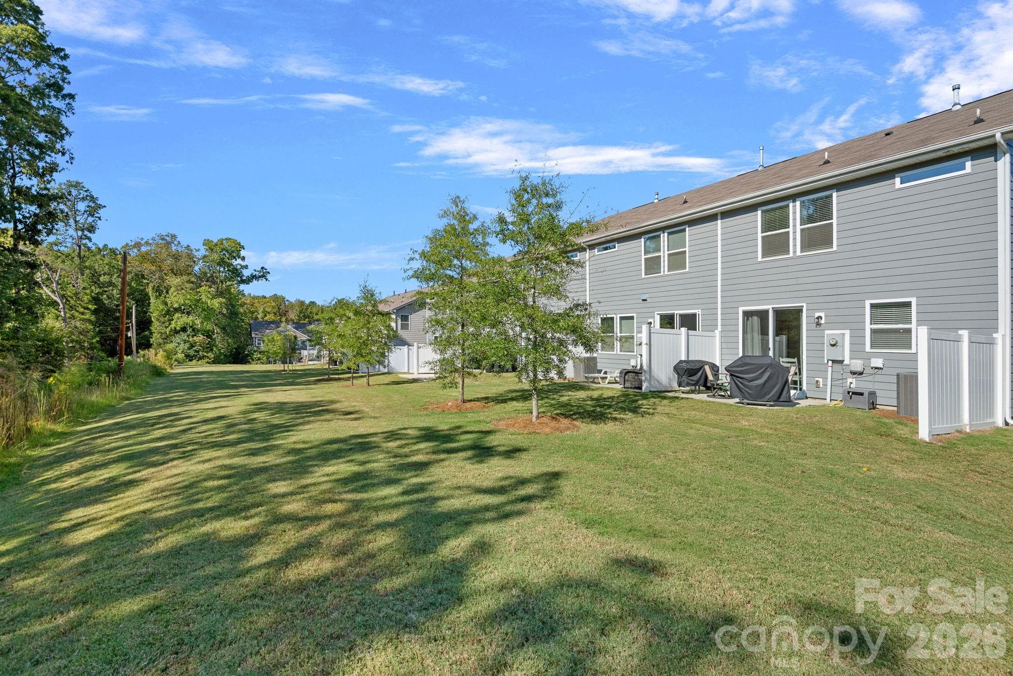 Townhouse at 18048 Pear Hawthorne Drive, Huntersville, photo 26 of 30