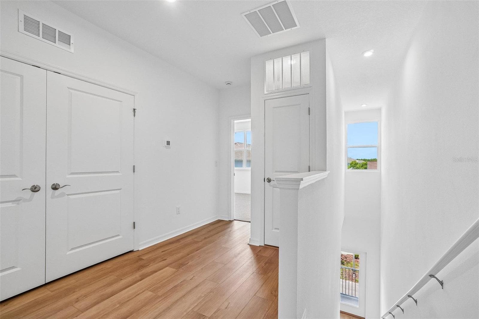 Townhouse at 12729 AVALON LAKE DR, ORLANDO, photo 5 of 15