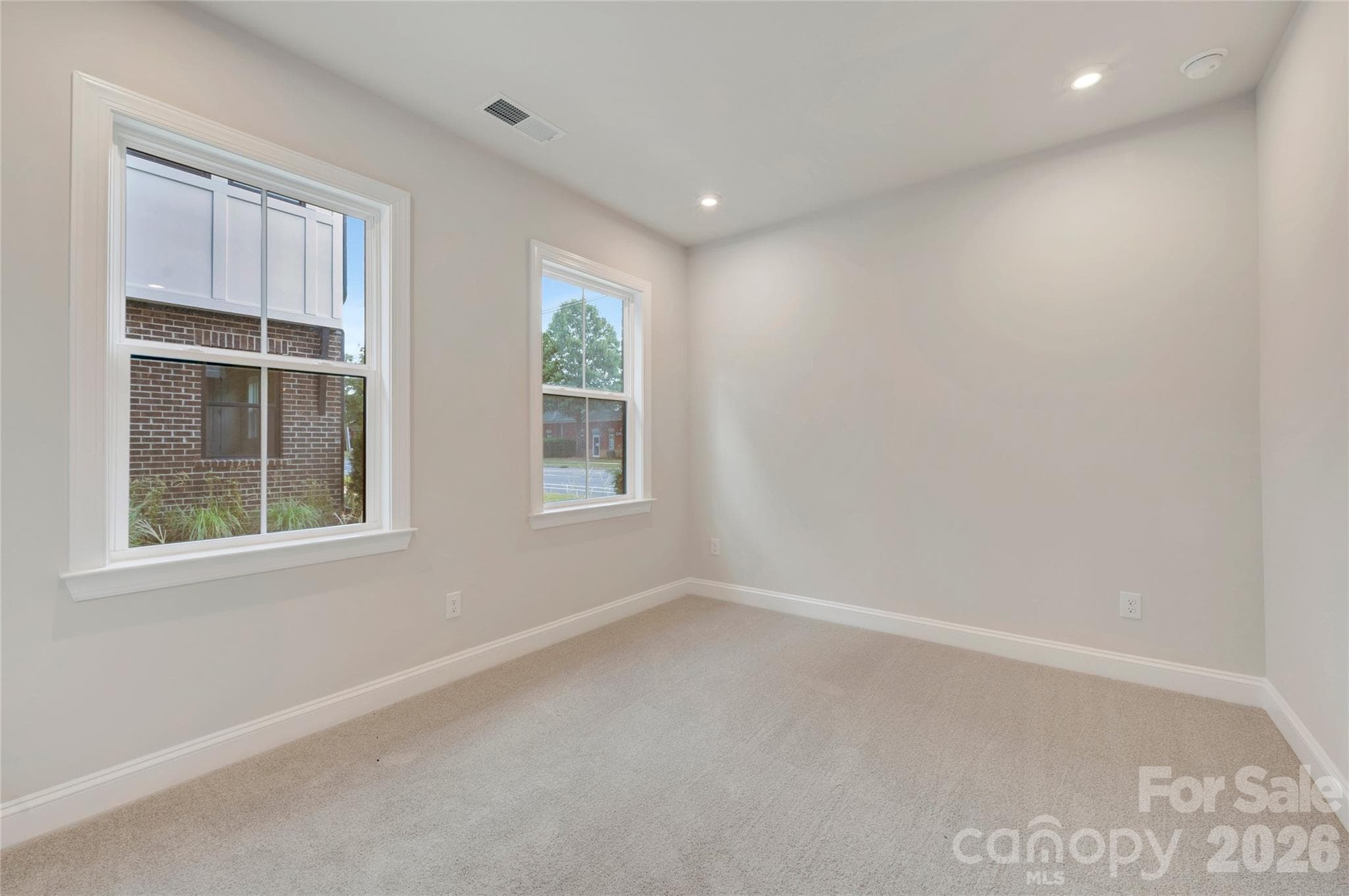 First floor GenSmart Suite bedroom - 13023 Lucy Park Lane, Charlotte