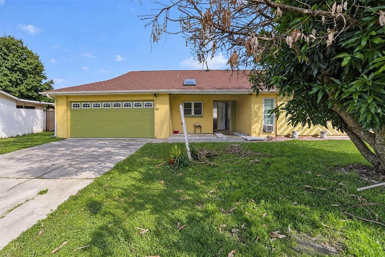 Single Family Residence at 651 ELDERWOOD CT, KISSIMMEE, photo 2 of 18
