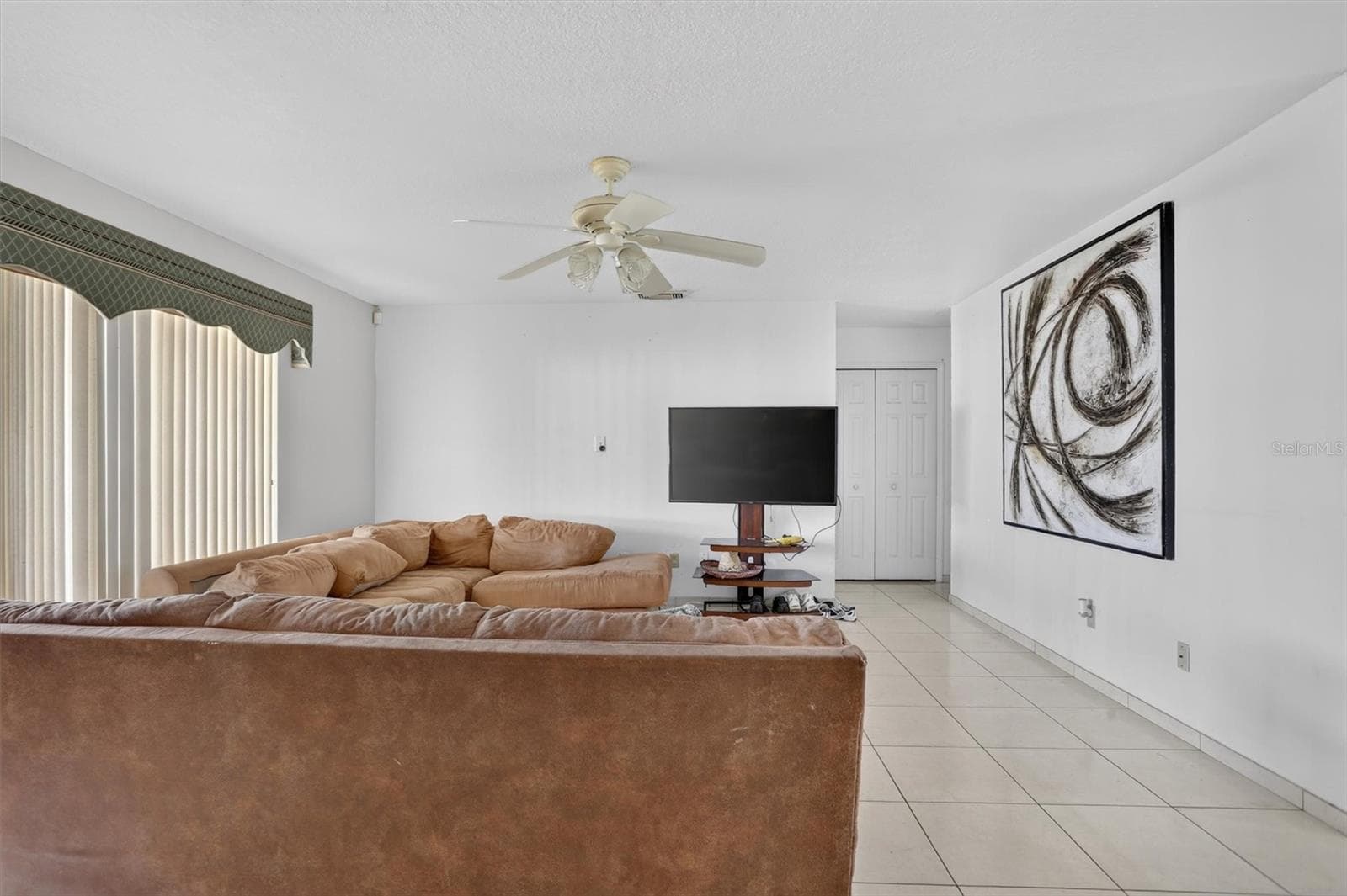 Single Family Residence at 651 ELDERWOOD CT, KISSIMMEE, photo 4 of 18