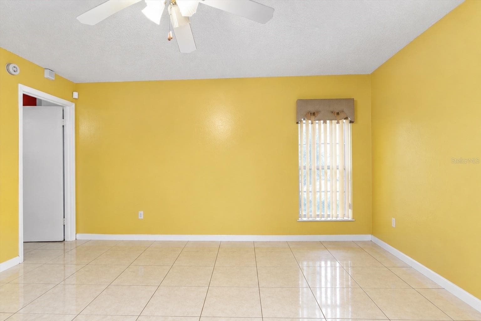 Single Family Residence at 651 ELDERWOOD CT, KISSIMMEE, photo 8 of 18