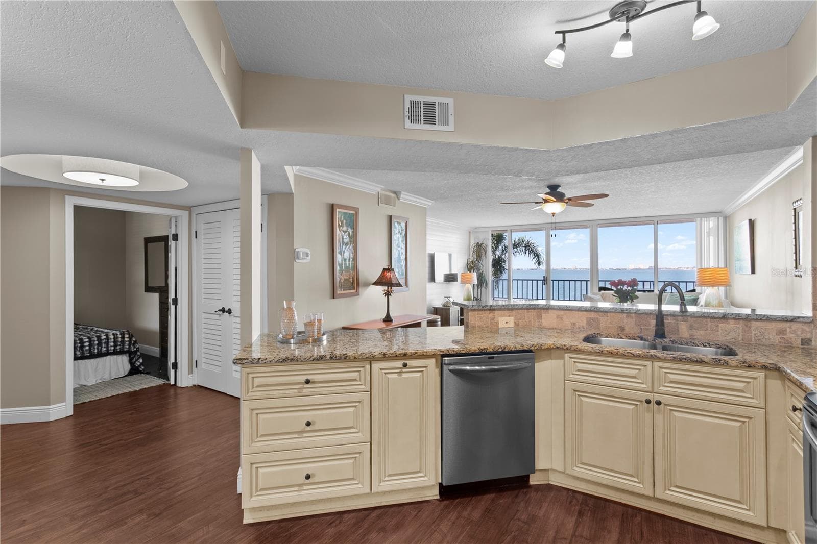 Condominium at 5279 ISLA KEY BLVD S #211, ST PETERSBURG, photo 16 of 36