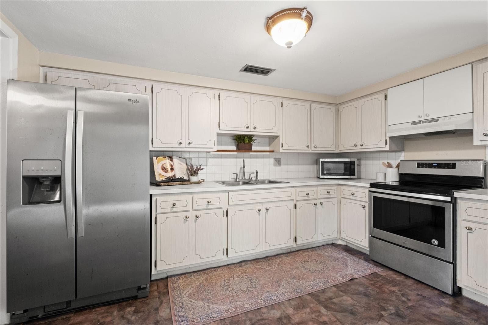 Single Family Residence at 7710 BIRCHWOOD DR, PORT RICHEY, photo 10 of 30
