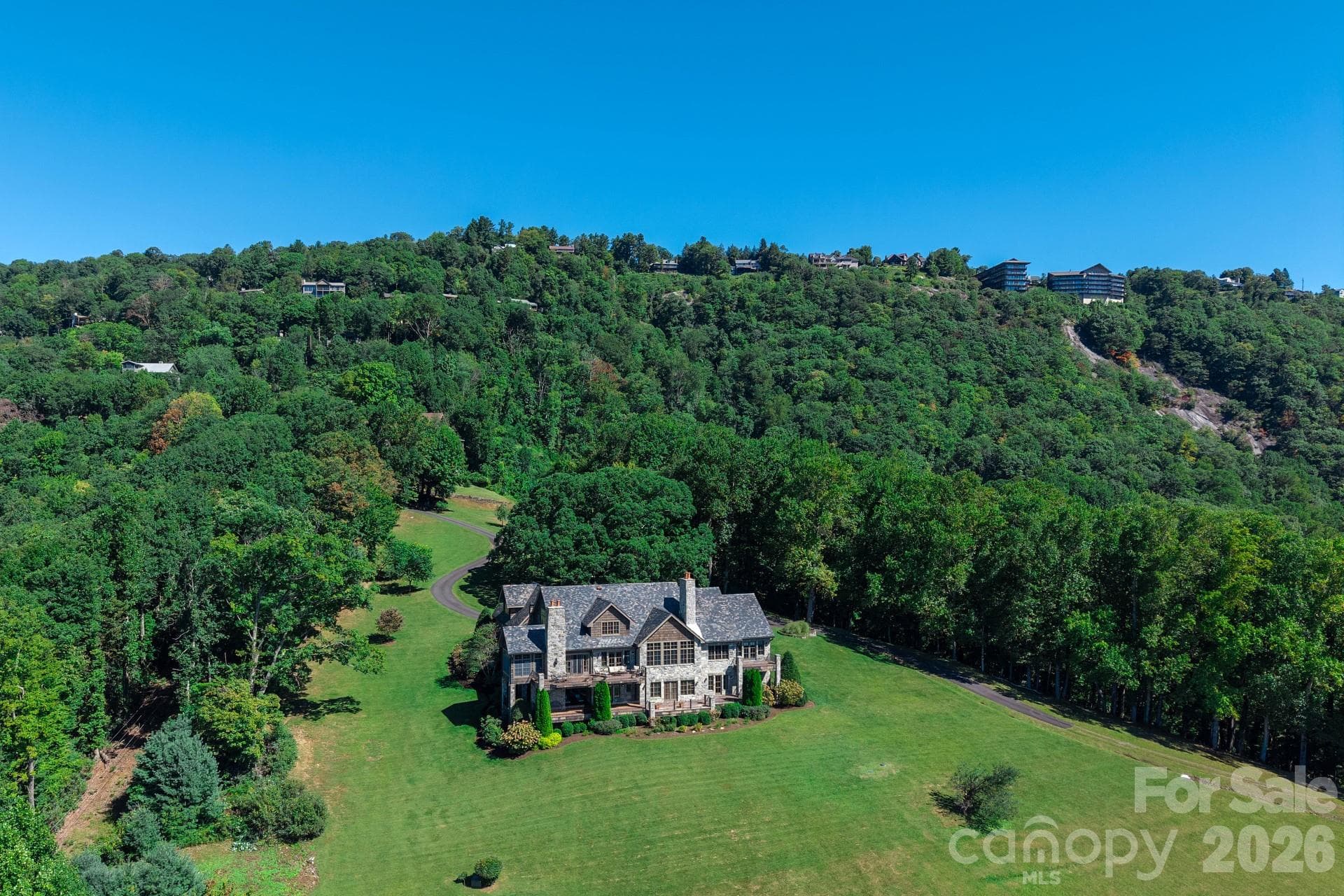 Single Family Residence at 733 Dogwood Lane, Blowing Rock, photo 3 of 48