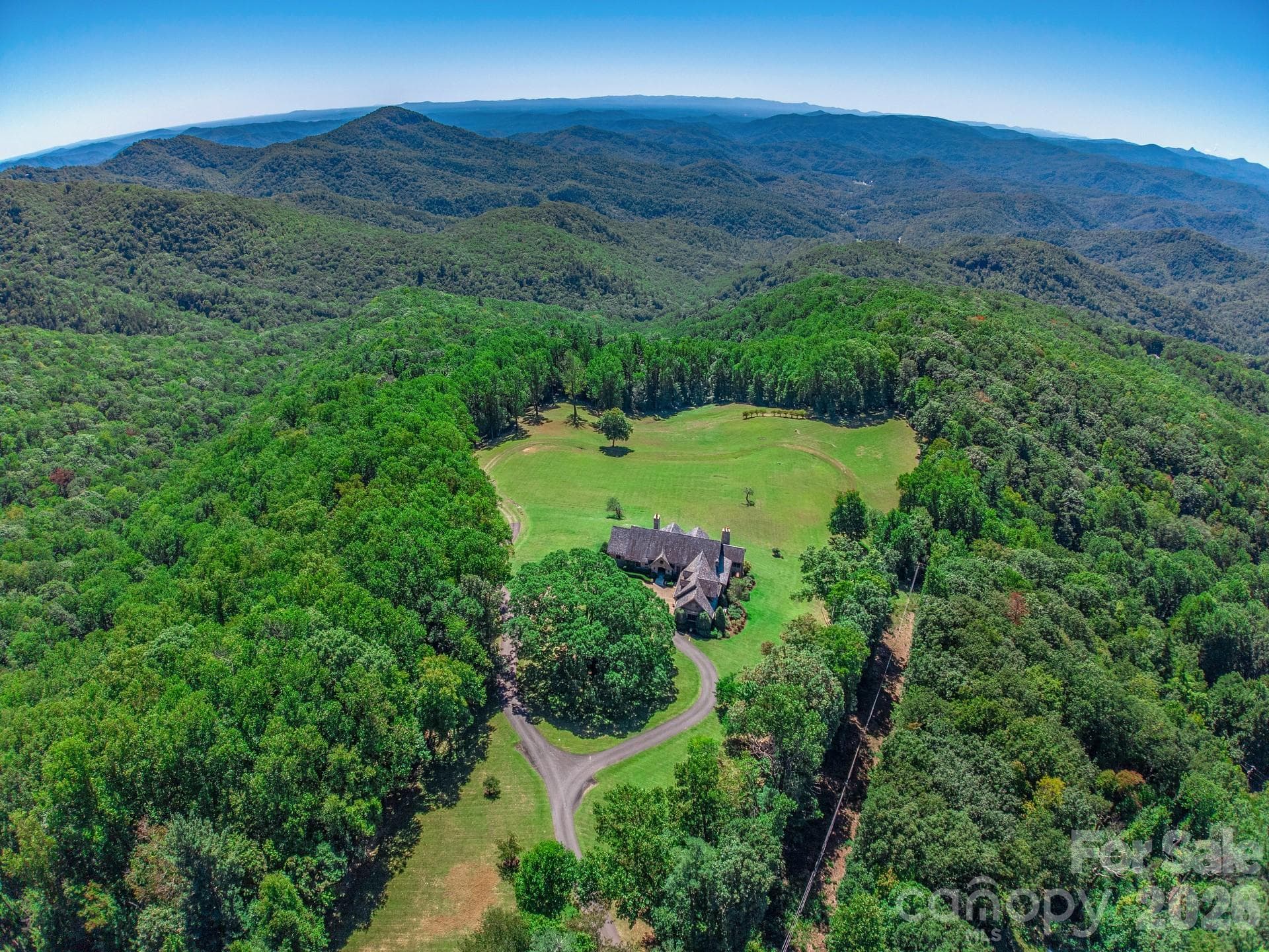 Single Family Residence at 733 Dogwood Lane, Blowing Rock, photo 5 of 48